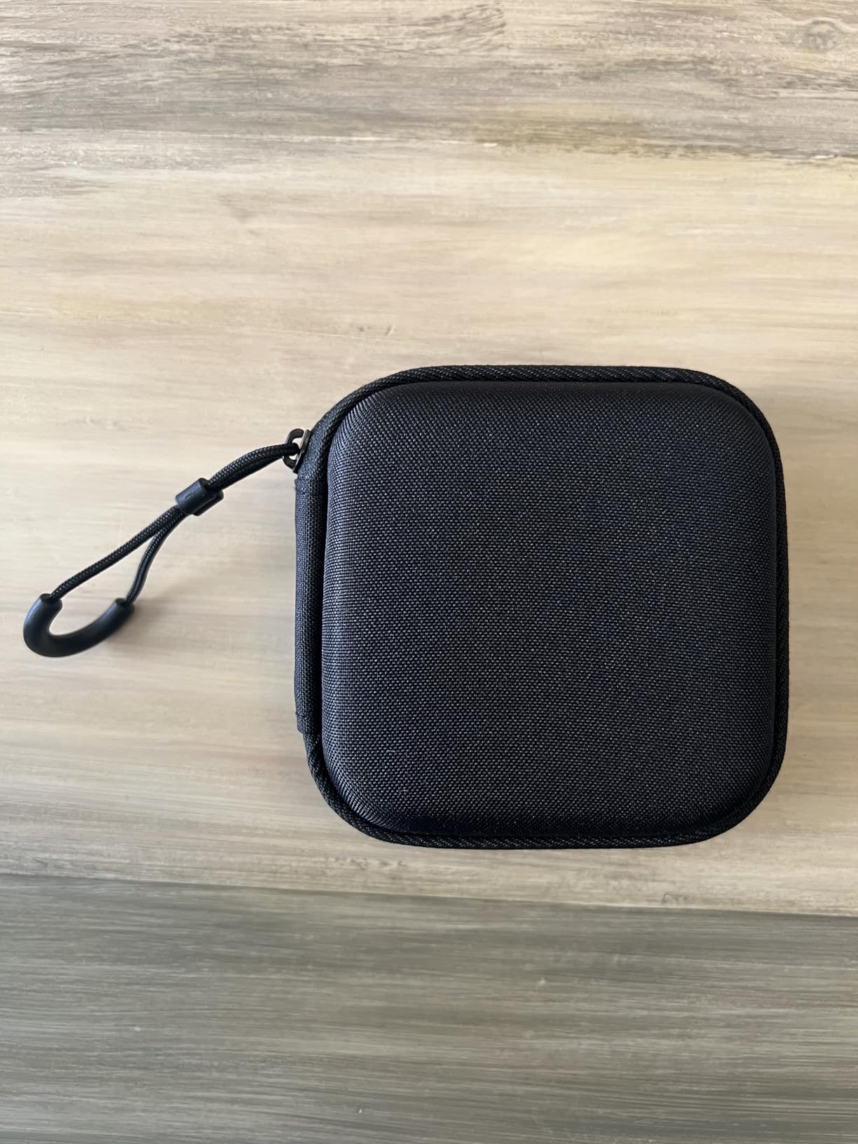 Amazon Basics Portable External SSD, 1TB, 2000MB/s Speeds, USB 3.2 Gen 2, IP65 Water & Dust Resistant, Black customer photo 1