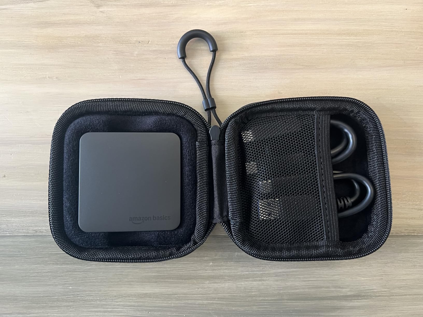 Amazon Basics Portable External SSD, 1TB, 2000MB/s Speeds, USB 3.2 Gen 2, IP65 Water & Dust Resistant, Black customer photo 2