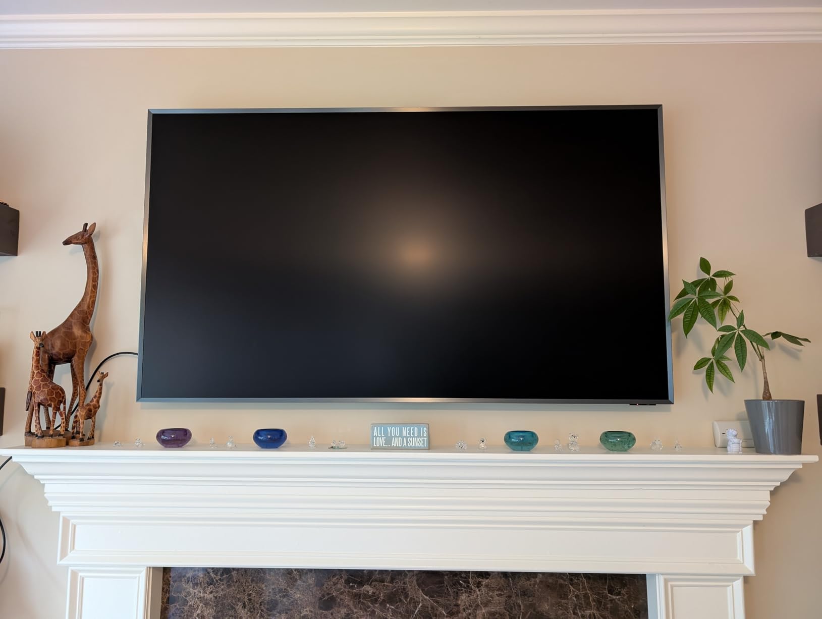 85-Inch Class Neo QLED 8K QN900F Series, Vision AI, Mini LED Smart TV (2025 Model, 85QN900F) Neo Quantum HDR 8K Pro, Object Tracking Sound + w/Dolby Atmos, Glare Free, Alexa Built-in customer photo 2