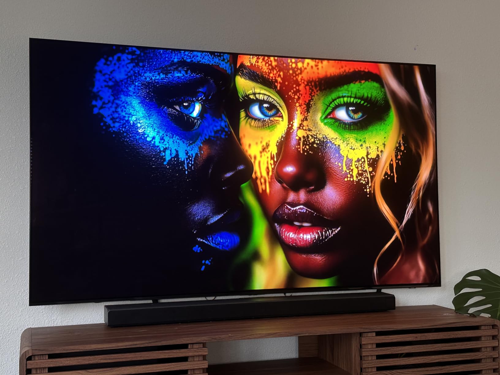 Samsung 77-Inch Class S90F Smart TV (2025 Model), NQ4 Gen3 Processor, Upscaling Pro, HDR+, Motion Xcelerator 144Hz, Vision, Alexa Built-in customer photo 1