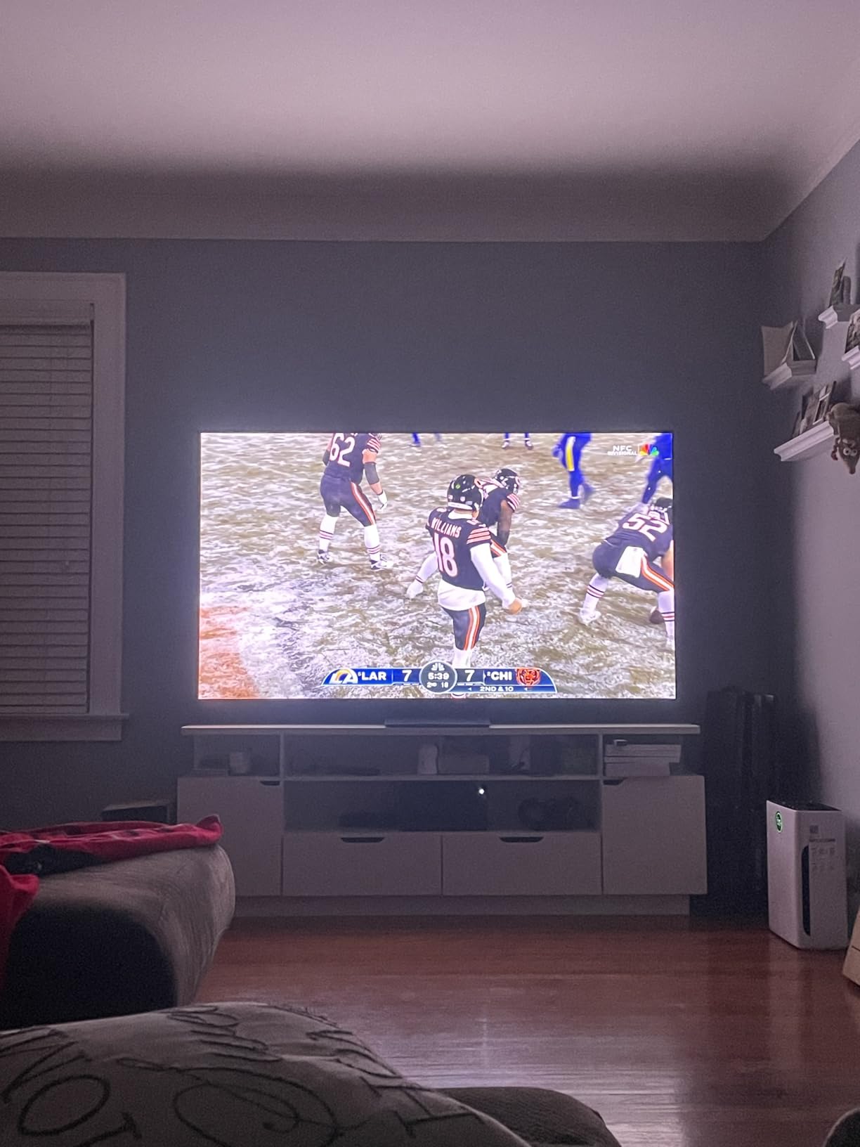 Samsung 77-Inch Class S90F Smart TV (2025 Model), NQ4 Gen3 Processor, Upscaling Pro, HDR+, Motion Xcelerator 144Hz, Vision, Alexa Built-in customer photo 2