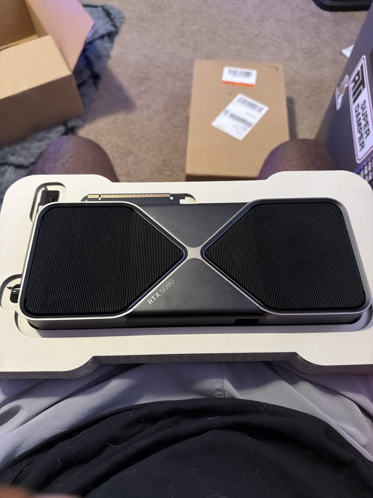 NVIDIA GeForce RTX 5080 Founders Edition customer photo 2
