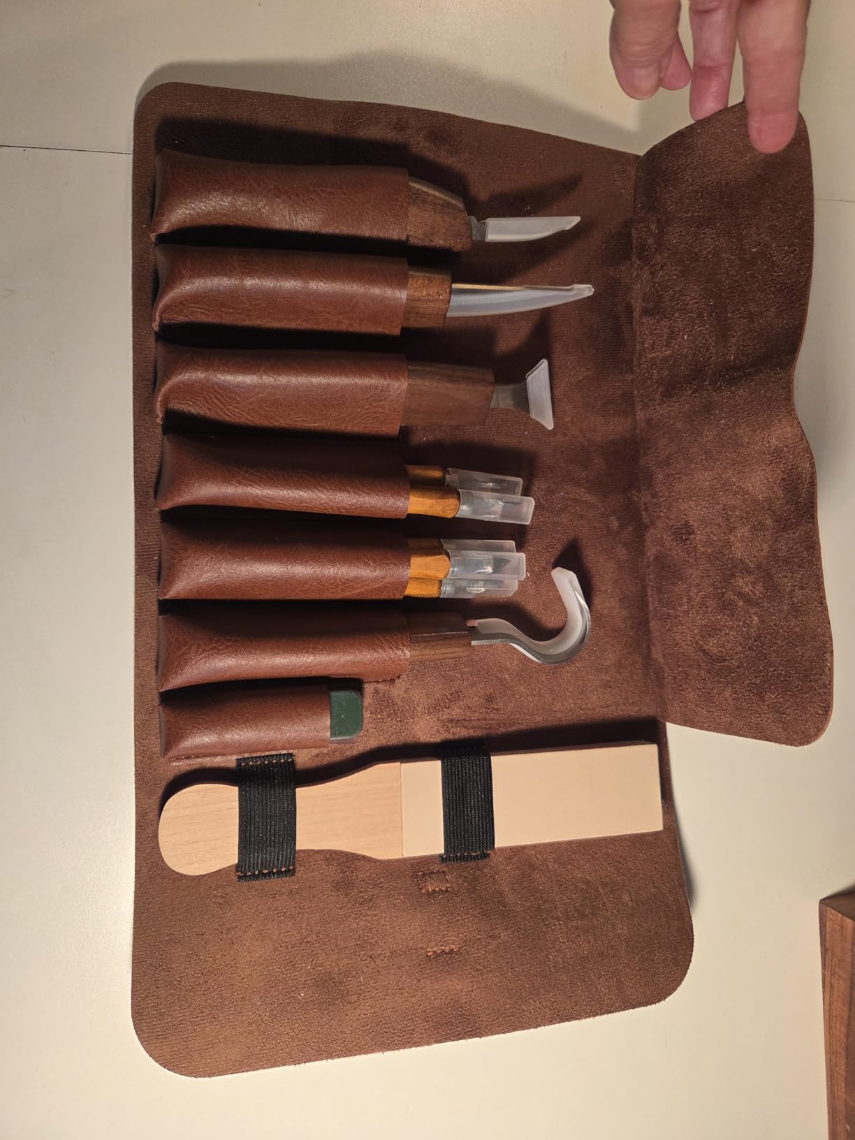 Wood Carving Kit, 24Pcs Wood Carving Tools with Storage Bag, Wood Whittling Knife Kit with 4pcs Templates & 6pcs Basswood Blocks for DIY Beginners customer photo 1