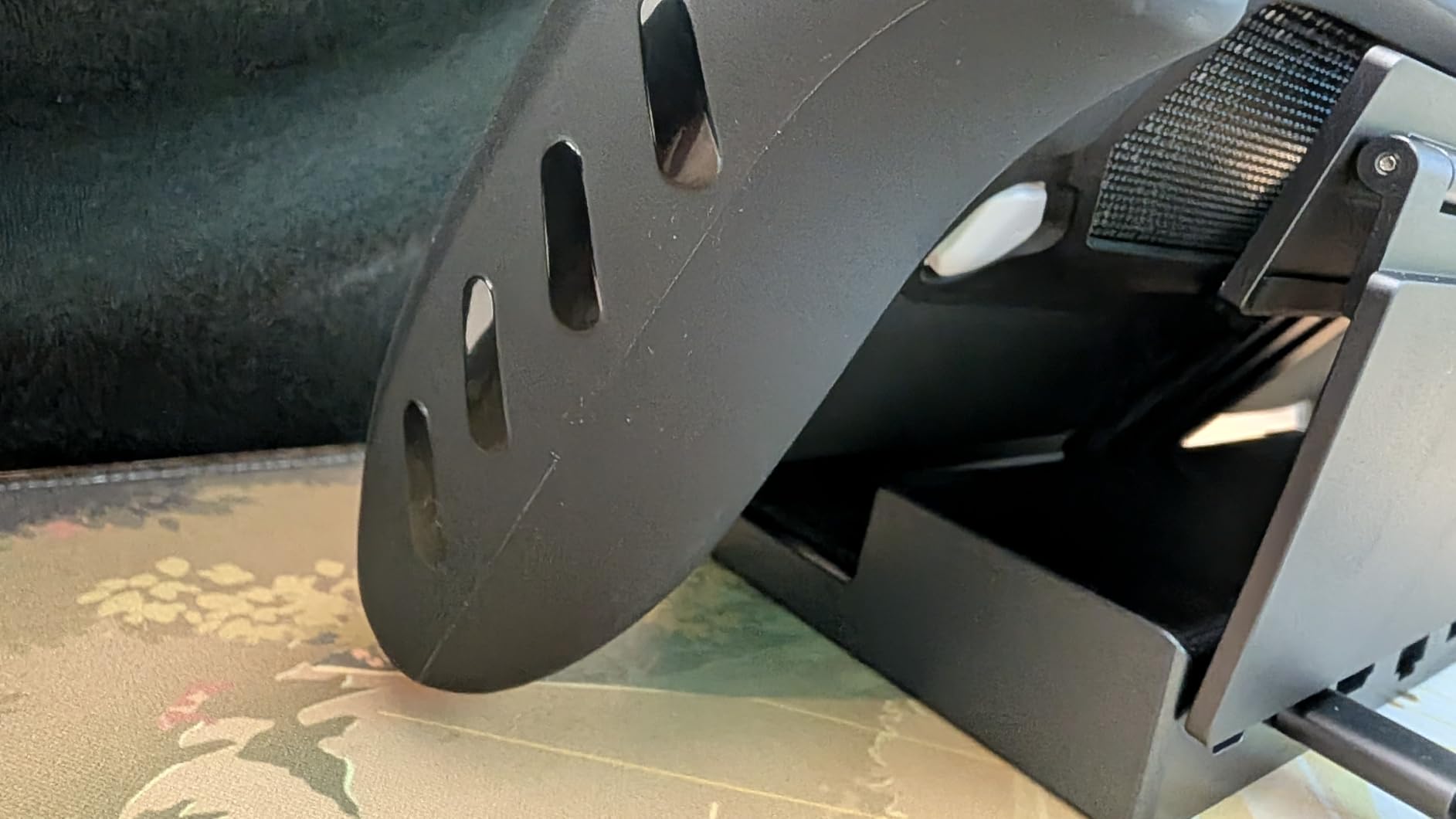 UGREEN Steam Deck Dock 6-in-1 4K@120Hz HDMI 2.1, 100W PD, USB-A & USB C 3.0, Gigabit Ethernet, Dock for Rog Xbox Ally 2025, Steam Deck, ROG Ally, Region Go, MacBook customer photo 1