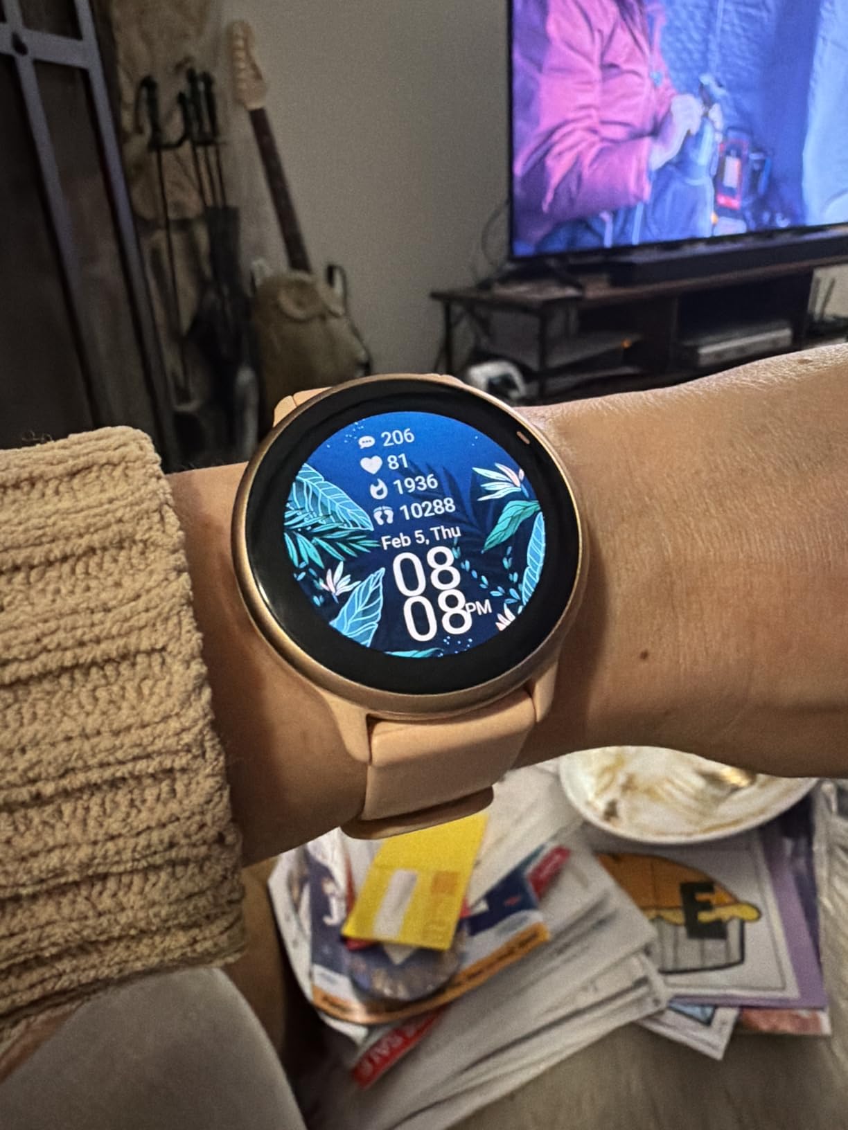 Garmin vívoactive 6, Health and Fitness GPS Smartwatch, AMOLED Display, Up to 11 Days of Battery, Slate with Black Band customer photo 2