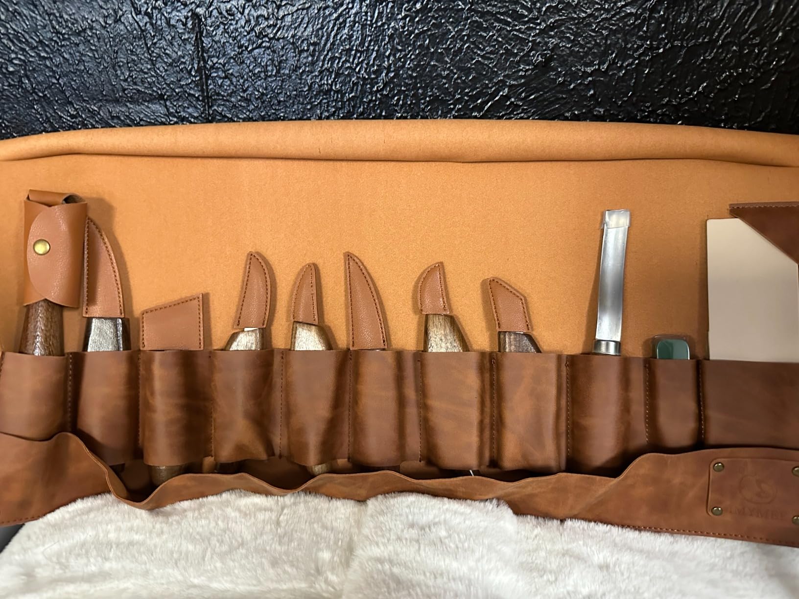 Deluxe Wood Carving Kit - 21Pcs Wood Carving Tools with Leather Storage Bag,Wood Carving Tools Set with 8Pcs Whittling Knives, 8Pcs Detail Carving Knives,Wood Whittling Kit for Beginners customer photo 1