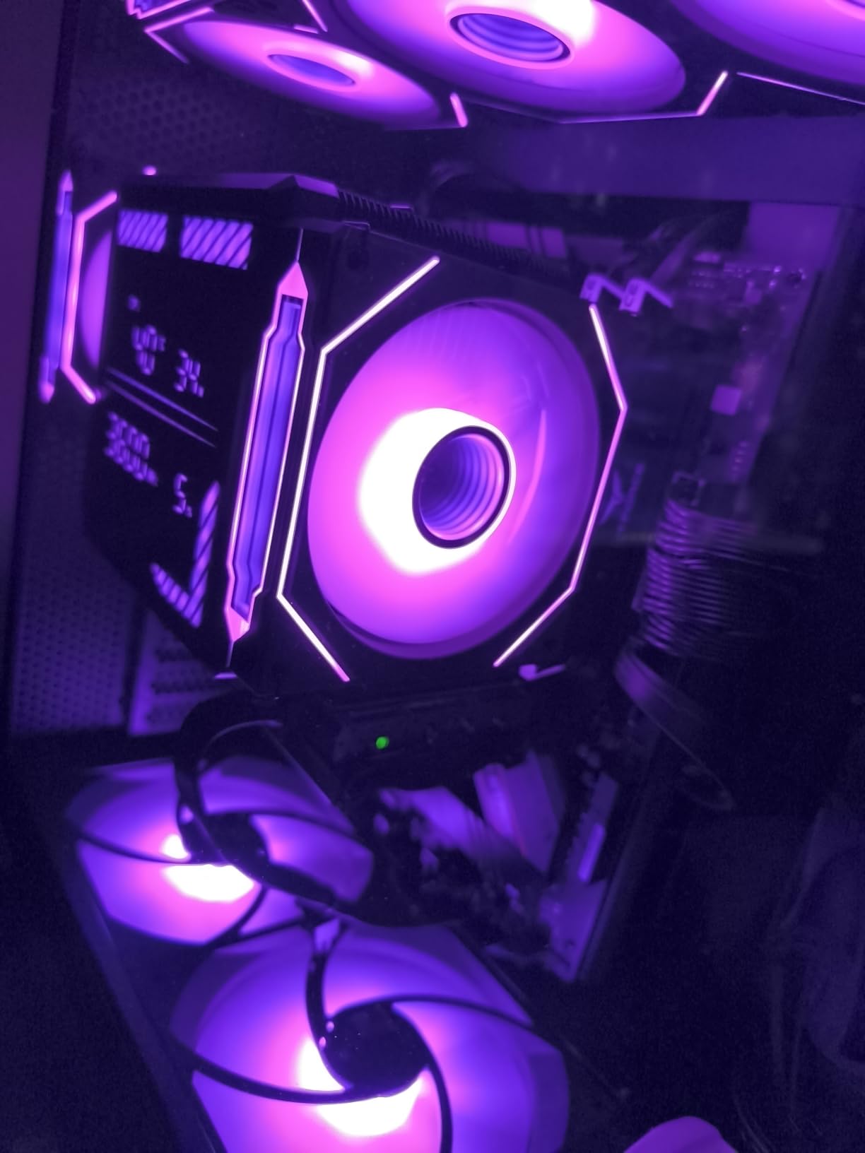 MONTECH Century II 850W High-End ATX Gaming Power Supply customer photo 1