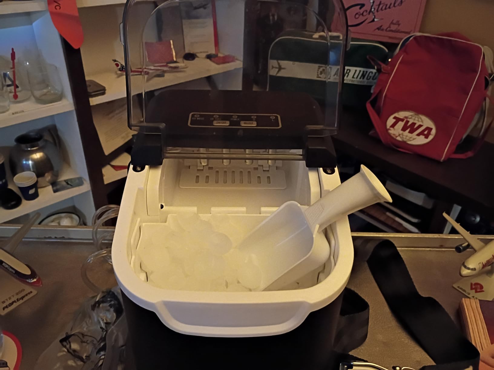 Countertop Ice Maker Machine, 8 Ice Cubes in 6 mins, 26lb/Day Ice with 2 Sizes- Portable Mini, Energy Saving & Basket/Scoop for Home/Party/Travel/Camping/Bar,Black customer photo 2