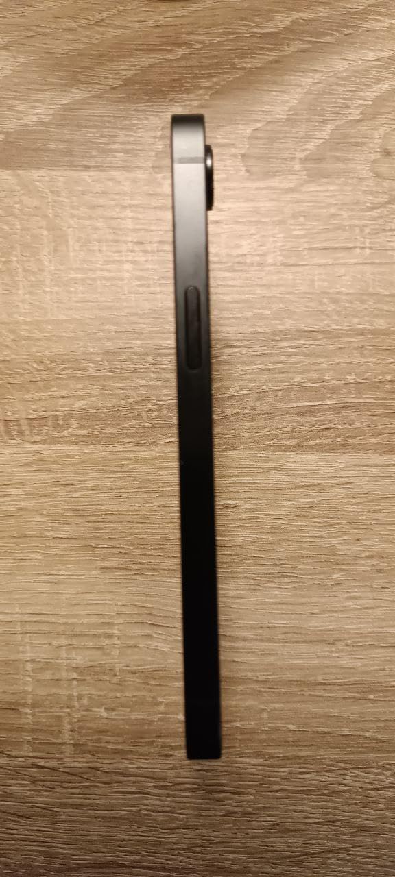 Apple iPhone 16e, 128GB, eSIM, Black - Unlocked (Renewed) customer photo 2
