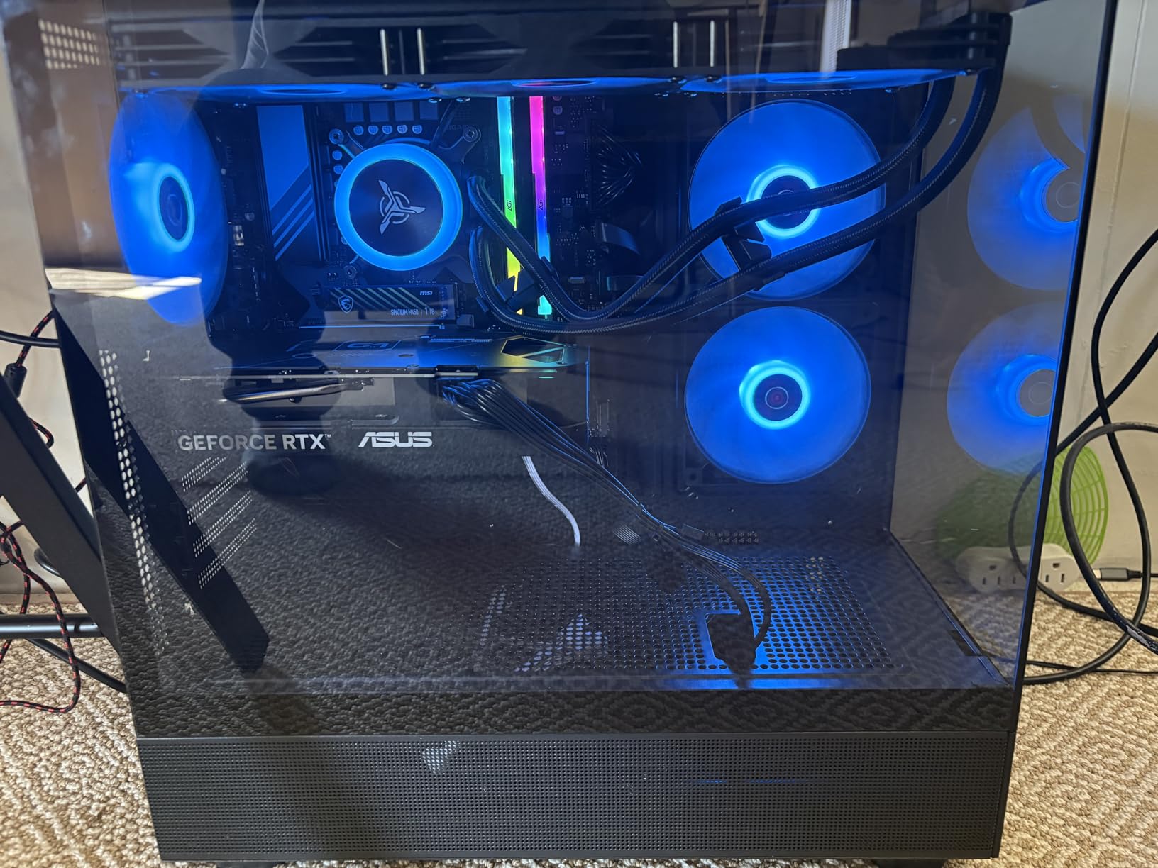 Skytech Gaming Blaze4 Mini Desktop PC, Intel i5 14400F 2.5 GHz, NVIDIA RTX 5060 Ti 16GB, 1TB Gen4 NVMe SSD, 16GB DDR5 RAM customer photo 2