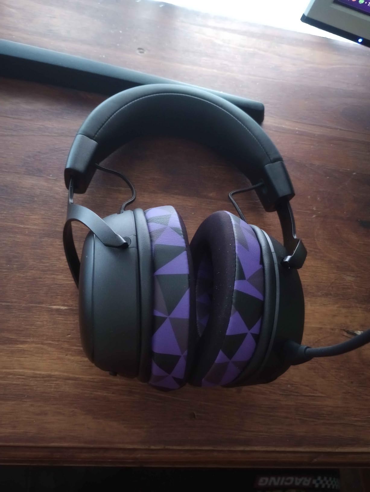 HyperX Cloud III S - Wireless Gaming Headset for Multi-Platform, 2.4GHz, Bluetooth, Battery Life up to 120 Hours 2.4GHz / 200 Hours Bluetooth, 53mm Angled Drivers, Detachable Mic - Black customer photo 2