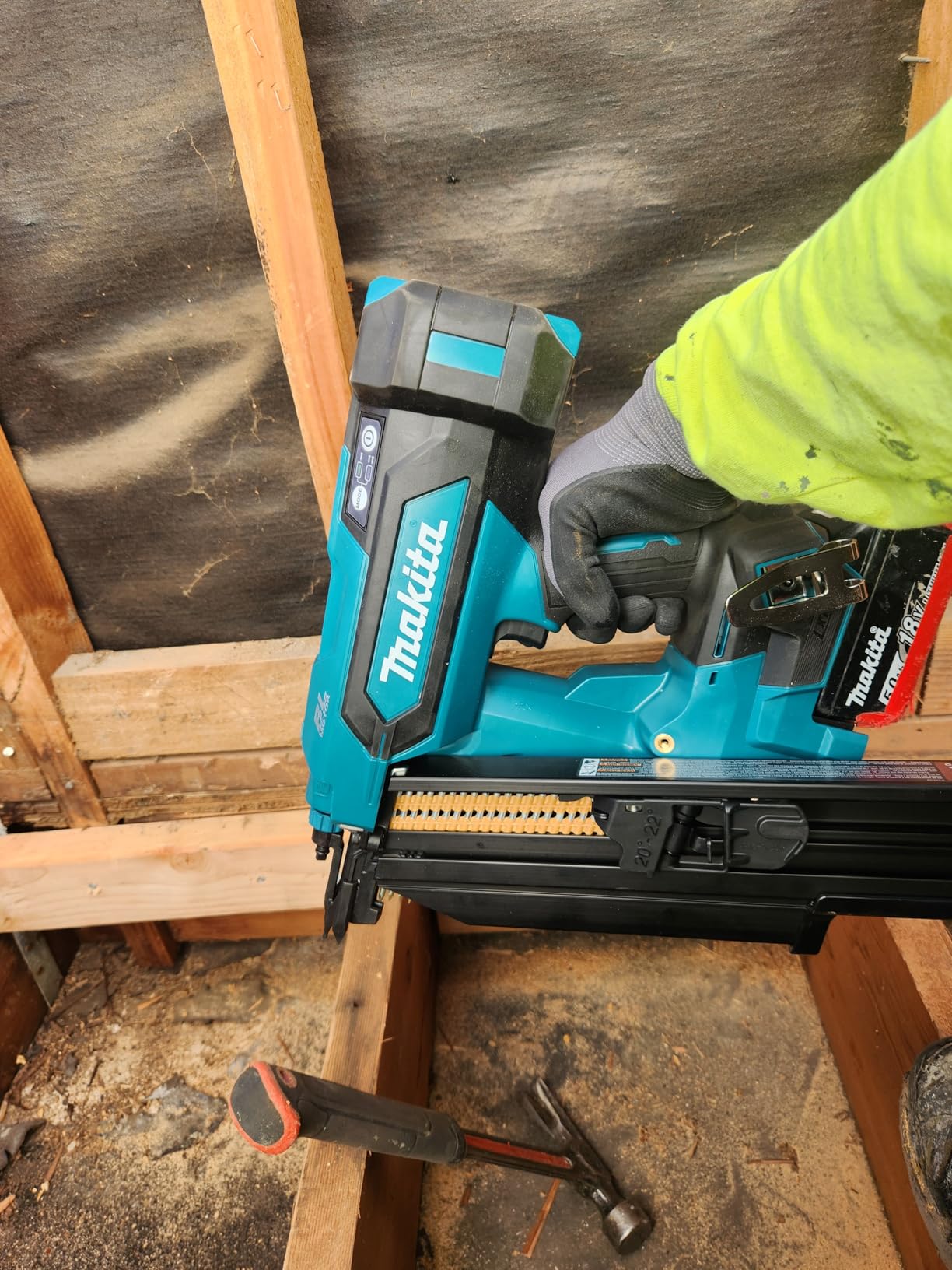 Makita XNB03Z 18V LXT Lithium-Ion Cordless 21º Full Round Head 3-1/2