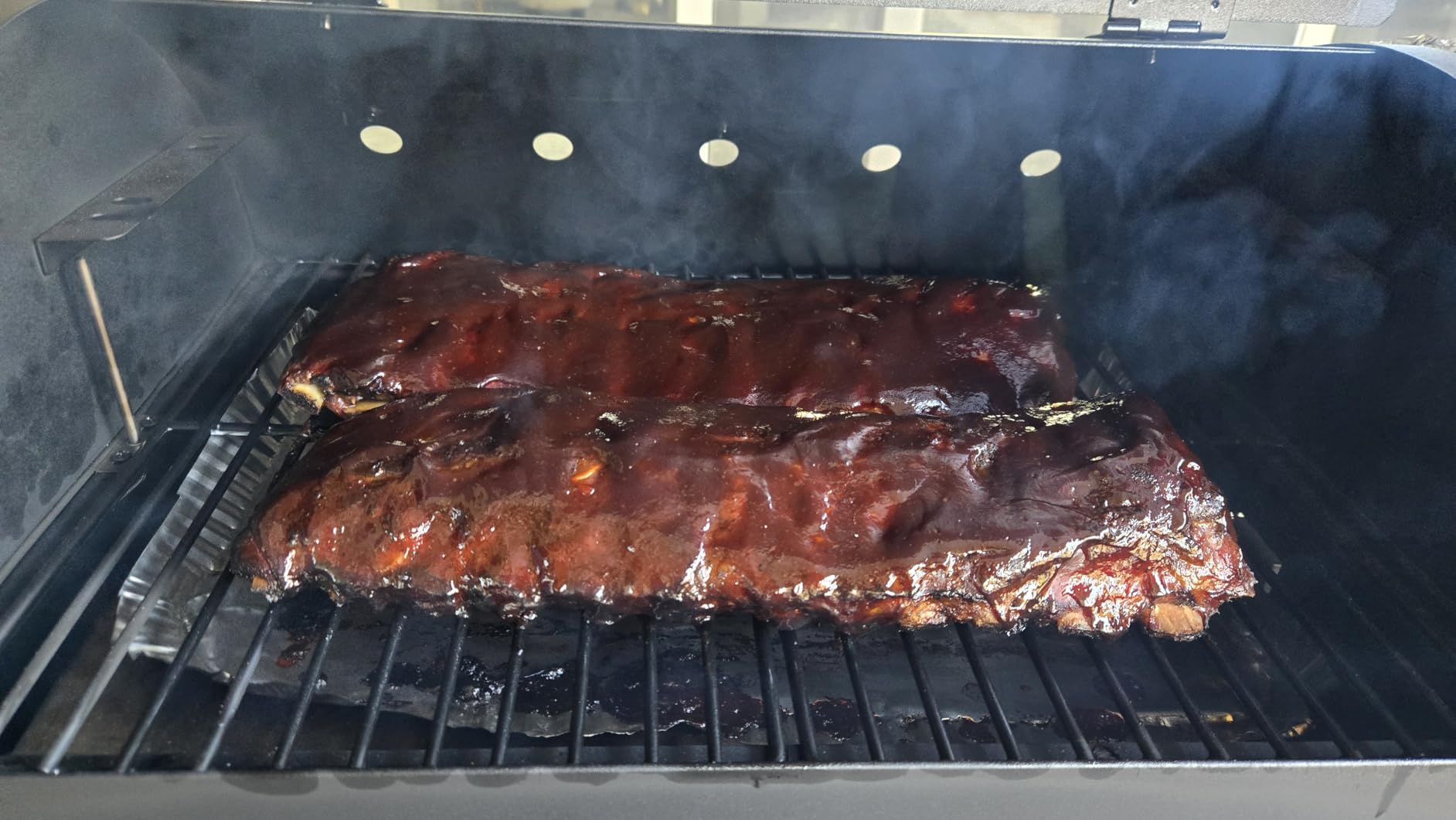 Brisk It Zelos-450 Electric Wood Pellet Smoker Grill With Grill Cover- A.I. Smart BBQ Grill with WiFi, 450 sq.in Cooking Area,7-in-1 Outdoor Grill & Smoker, PID Controller (Up to 500°F), Meat Probe customer photo 1