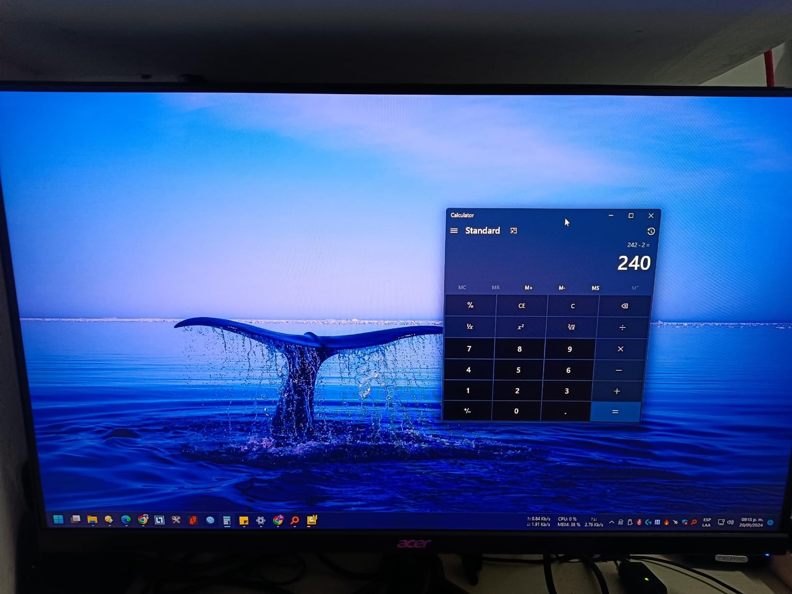 Acer Nitro 27-inch 4K UHD 3840 x 2160 Gaming IPS Monitor / AMD FreeSync Premium / Up to 160Hz Refresh Rate with DFR to FHD 320Hz / Up to 0.5ms / 1 x Display Port 1.4 & 2 x HDMI 2.1 Ports / VG270K V4bmiipx customer photo 2