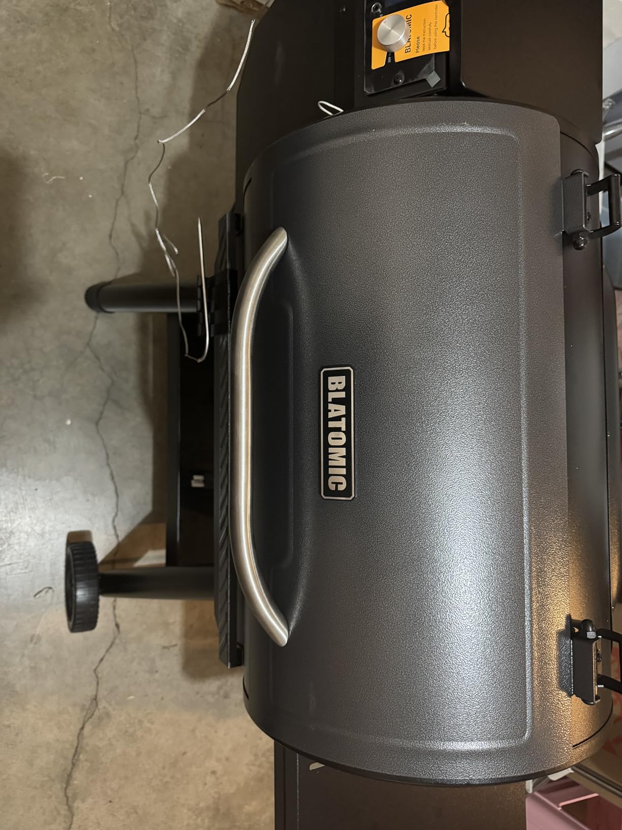 LCD Control Wood Pellet Smoker Grill, 456 SQ. IN Cook Area, Pellet Grill with Auto Feed & Leaking Waste, 500°F Max Temperature, 8 in 1 BBQ Grill with Meat Probe, Side Table with Hooks customer photo 1