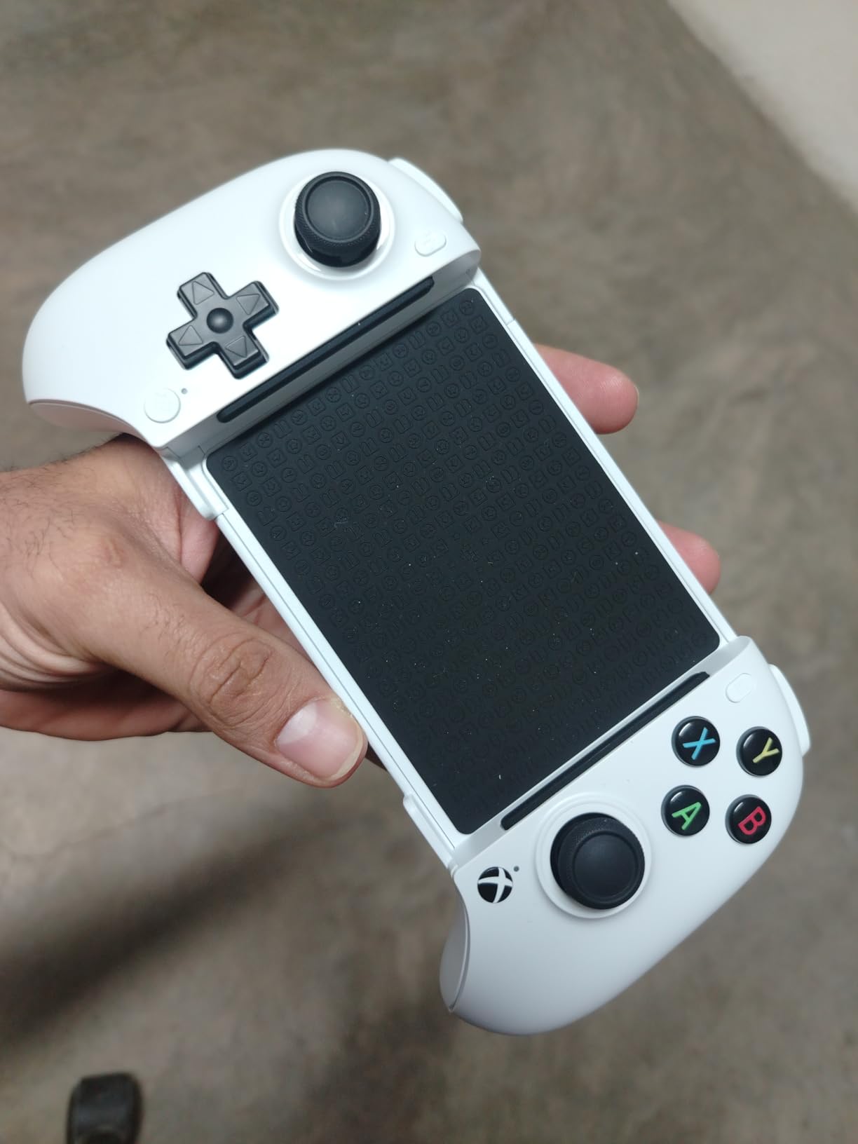 8Bitdo Ultimate Mobile Gaming Controller for iPhone, Apple, Android & Xbox Cloud Gaming, Bluetooth Gamepad with Hall Effect Joysticks, 2 Pro Back Buttons, Officially Licensed (Black) customer photo 2