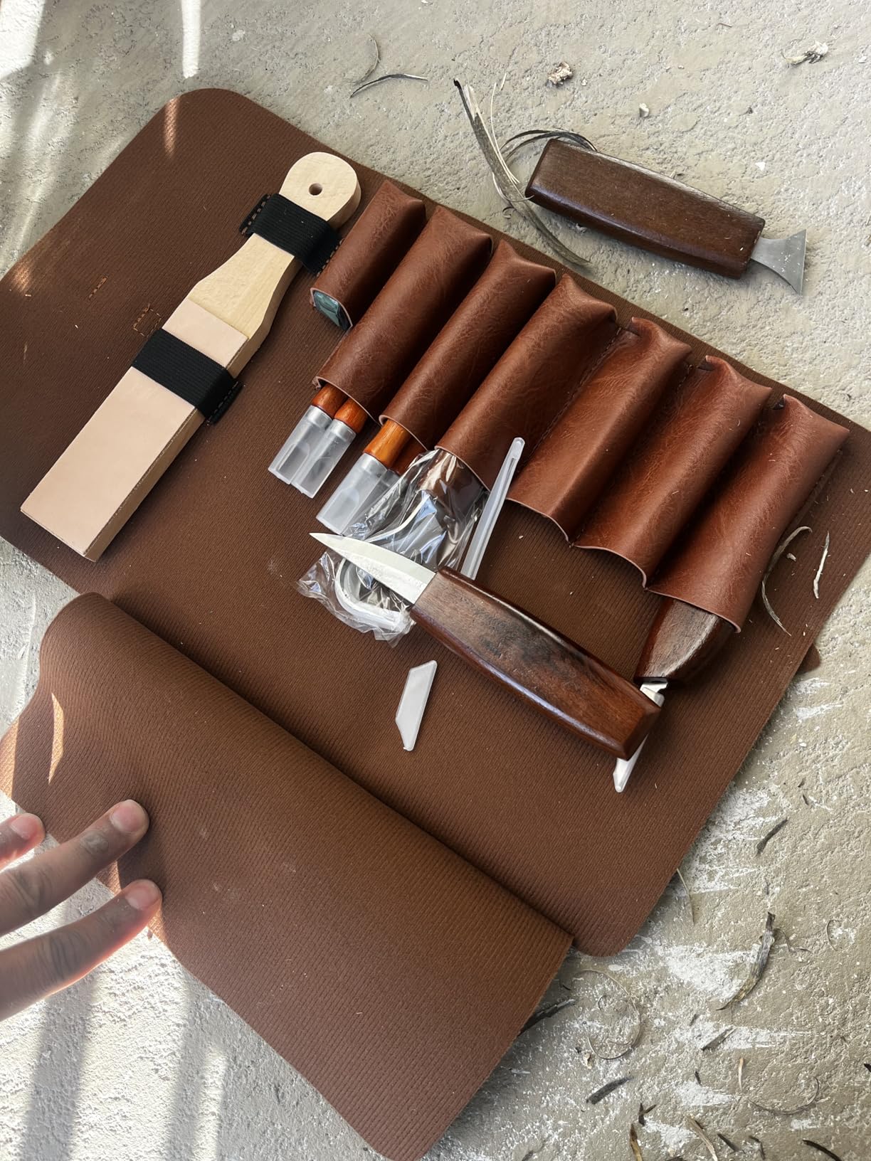 Wood Carving Kit, 32Pcs Wood Carving Tools with Storage Bag, Wood Whittling Knife Kit with 4pcs Templates & 11pcs Wood Carving Knives for Wood DIY Beginners customer photo 2