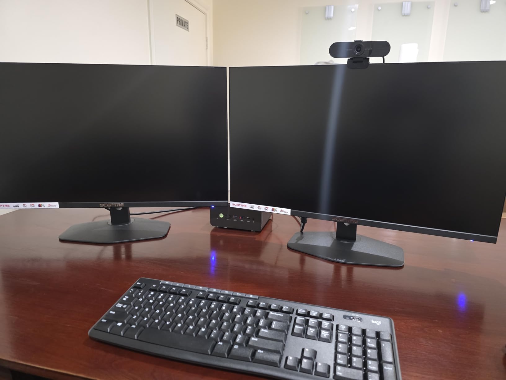 Sceptre Curved 30-inch Gaming Monitor 200Hz FreeSync Build-in Speakers 2560 x 1080p HDMI DP Machine Black 2026 (C305B-200UN Series) customer photo 1