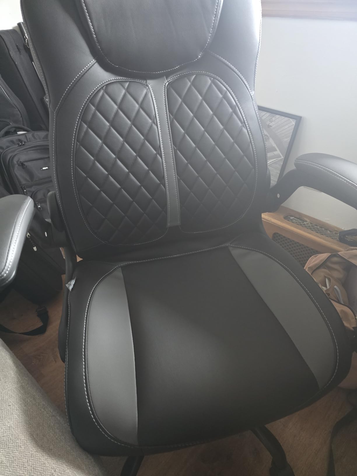 COMHOMA Office Computer Gaming Chair Ergonomic Desk Chair for Adults with Lumbar Support Flip-Up Arms Adjustable Height Swivel Wheels PU Leather Executive Design for Short People Use, Gray customer photo 2