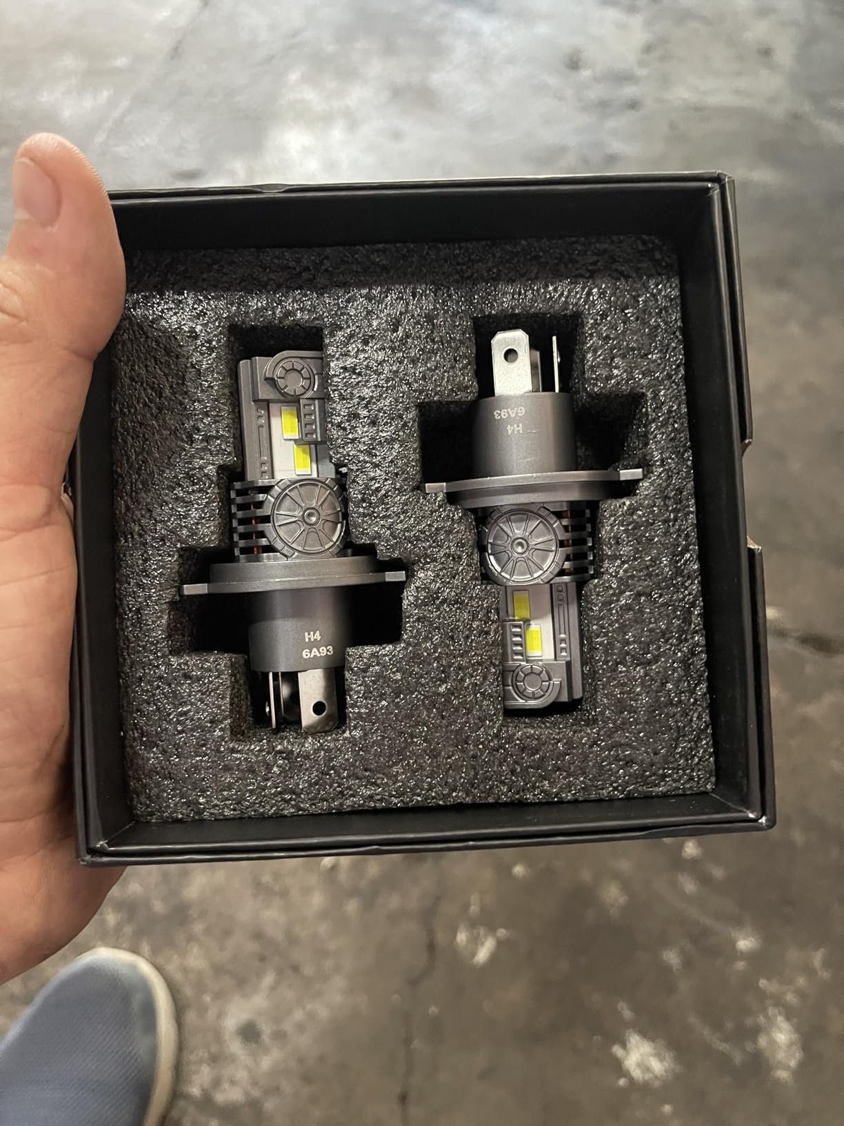 Latest H4/9003/HB2 Bulbs, 50,000LM Brightness Hi/Low Beam, 6500K Cool White, 1:1 Halogen Size Automotive Replacement H4 9003 Fog Lights, Plug-N-Play, IP68 Waterproof, Pack of 2 customer photo 2