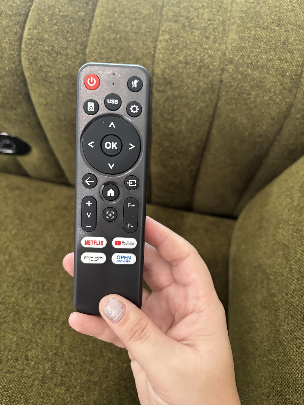 [Built-in Official Apps/4K Support] Smart Outdoor Projector with WiFi and Bluetooth, 800ANSI Movie Projector, Dolby Audio with Dual Speaker, Auto Focus w/ YouTube&PrimeVideo Proyector, Upgrad P62 Pro customer photo 1