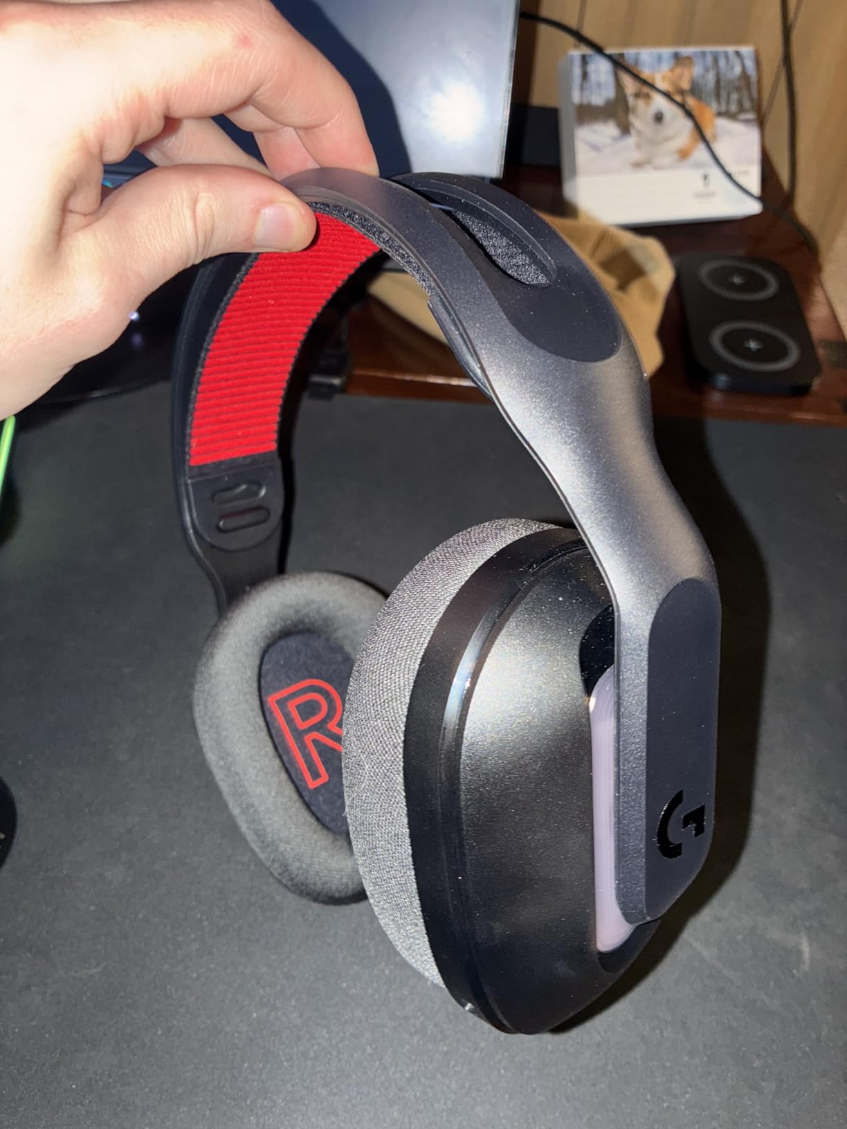 Logitech G Astro A20 X Lightspeed Wireless Gaming Headset for PS5, Xbox, Nintendo Switch/Switch 2, PC with 2-System PLAYSYNC Audio, Bluetooth, LIGHTSYNC RGB, and 48 kHz Boom Mic - Black customer photo 1