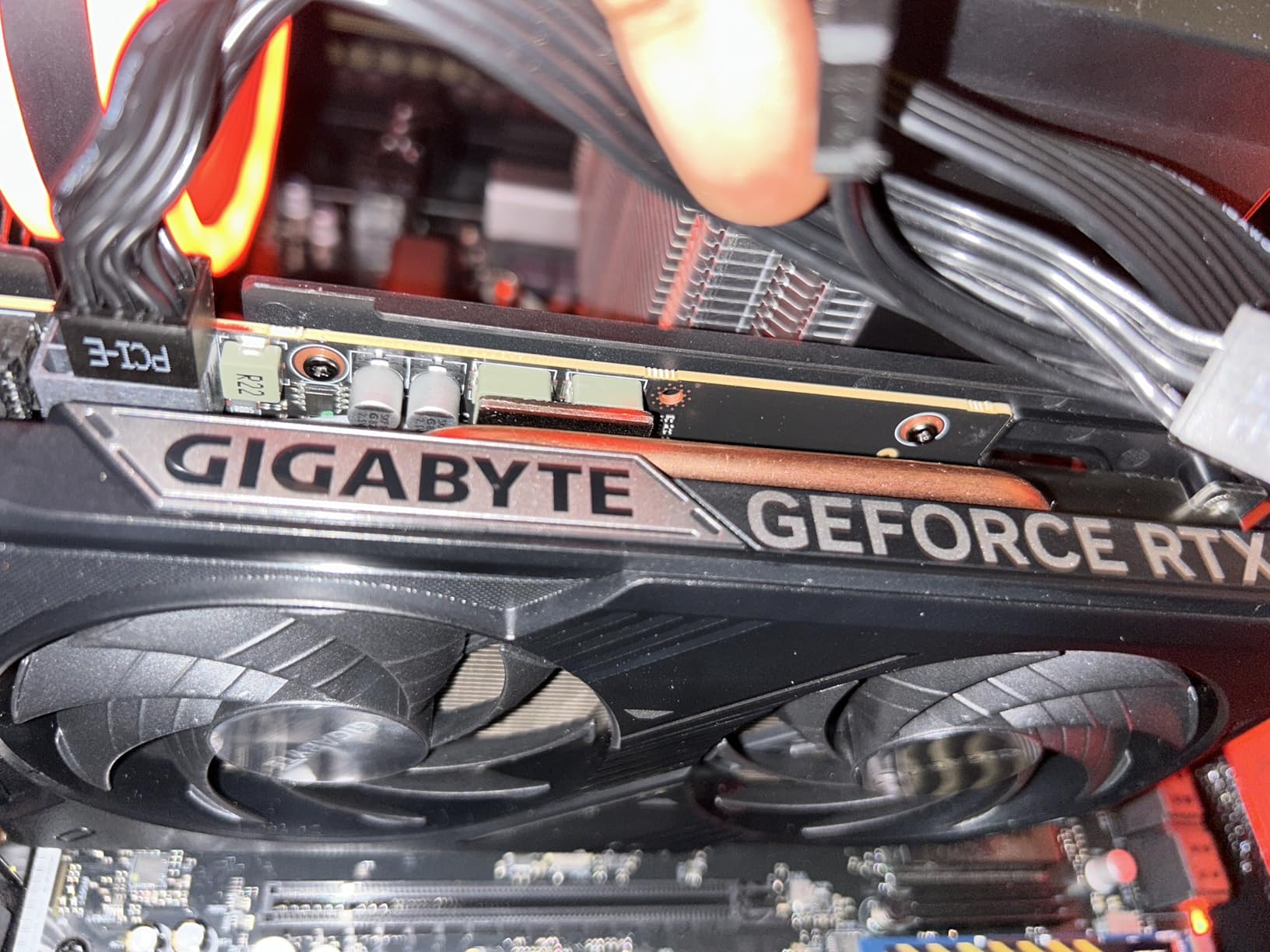 GIGABYTE GeForce RTX 5050 WINDFORCE OC 8G Graphics Card, 8GB 128-bit GDDR6, PCIe 5.0, WINDFORCE Cooling System customer photo 2