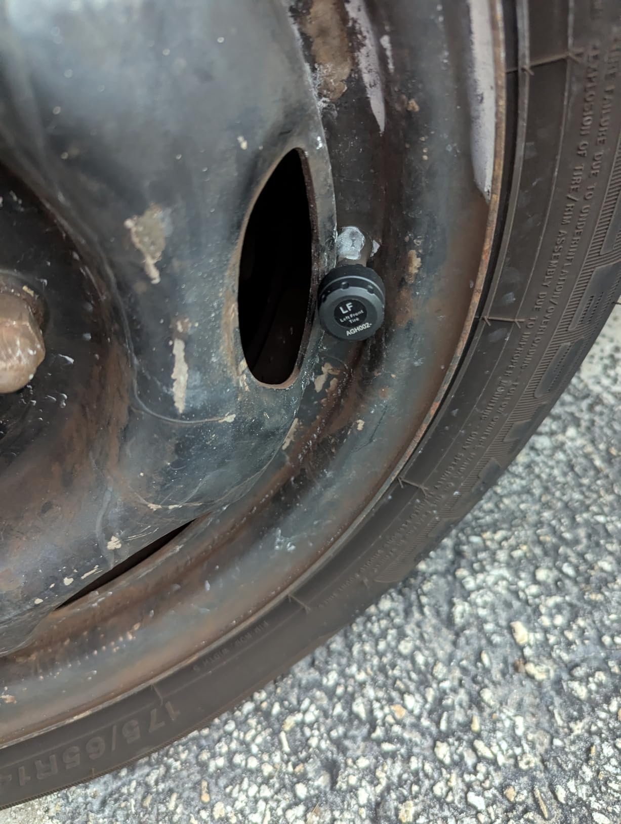 Tymate TM12 RV Tire Pressure Monitoring System, TPMS with USB/Solar Charge, 2026 Latest Version, Set of 6 Sensors(Max. 12), 6 Alarm Modes, 50ft Range, 0-116PSI for RV/Truck/SUV/Towing Medium Trailer customer photo 2