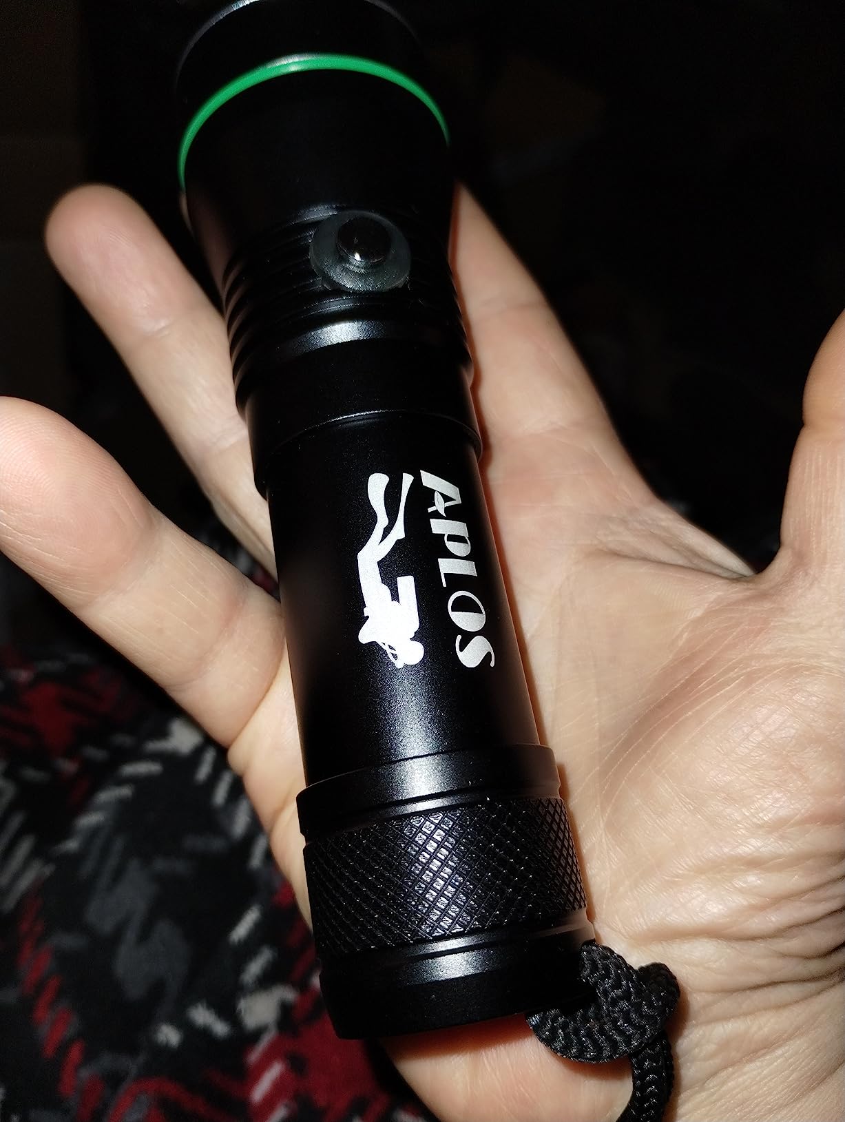 APLOS AP150 Dive Light - 15000 Lumens, Waterproof to 492ft, Powerful Scuba Diving Flashlight customer photo 1
