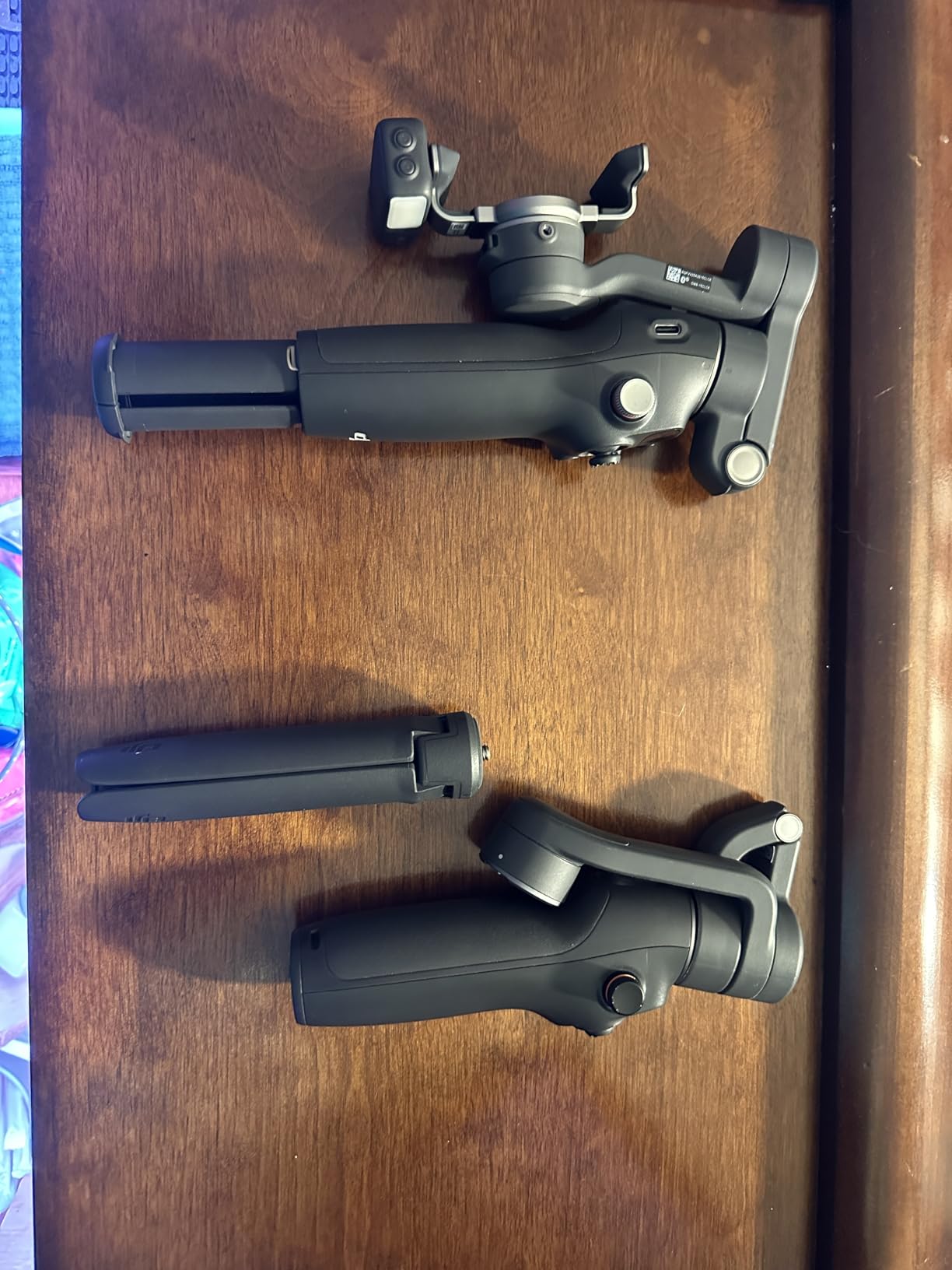 DJI Osmo Mobile 8 Advanced Tracking Combo Gimbal Stabilizer for Phone, AI Native Tracking with Audio & Lighting, 360° Pan Rotation, Built-in Extension Rod & Tripod, 10h Battery, Extension Rod customer photo 1