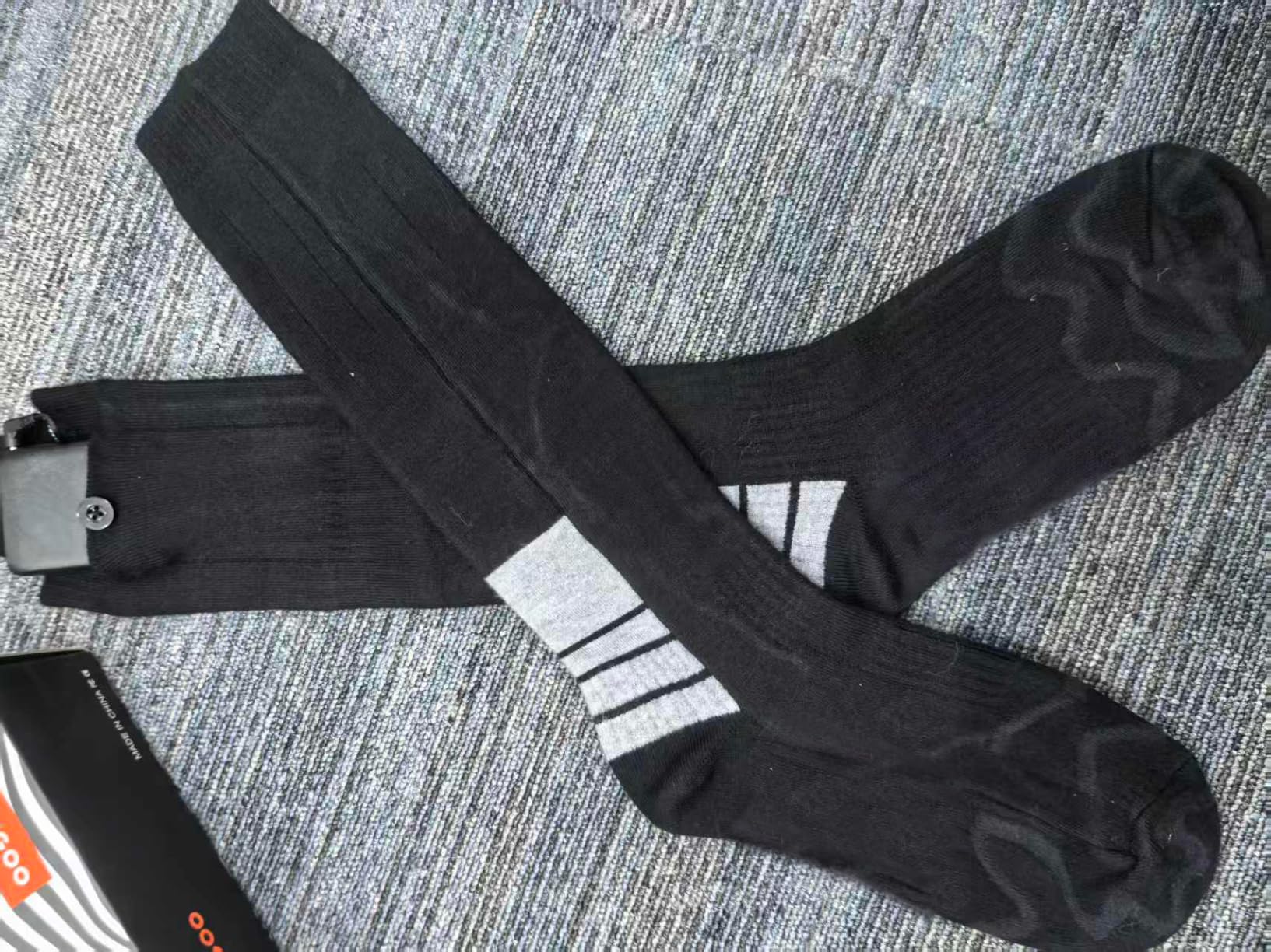 Heated Socks with 4 Heating Levels 6000mAh Rechargeable Electric Heating Socks Washable Thermal Sock Winter Warming Hiking Sock for Adult Men Women Skiing Biking Fishing Running Outdoor Activities customer photo 1