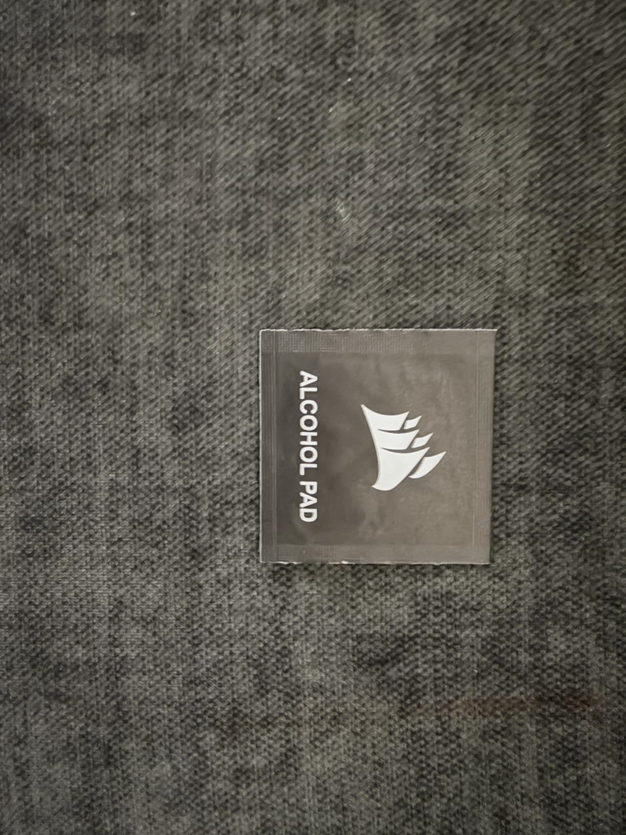 Corsair Sabre v2 PRO Ultralight FPS Wireless Gaming Mouse - 33,000 DPI, 36g Weight, 8,000Hz Hyper-Polling, Mechanical Switches, Up to 70-Hour Wireless Battery Life, Web Hub - Black customer photo 2