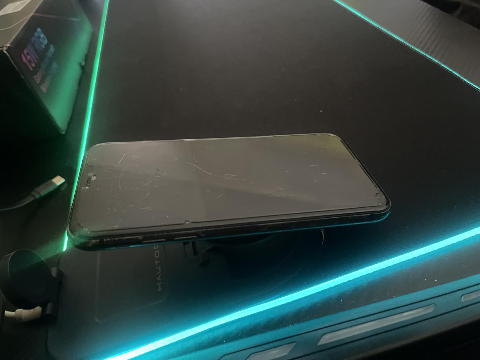 HAUTOCO Wireless Charging Mouse Pad 15W RGB Gaming Mousepad Waterproof Desk Mat with Phone Holder 35.4''x11.8'' Extra Large Desk Pad Non-Slip Base Computer Keyboard Mat for PC Laptop, Black customer photo 2