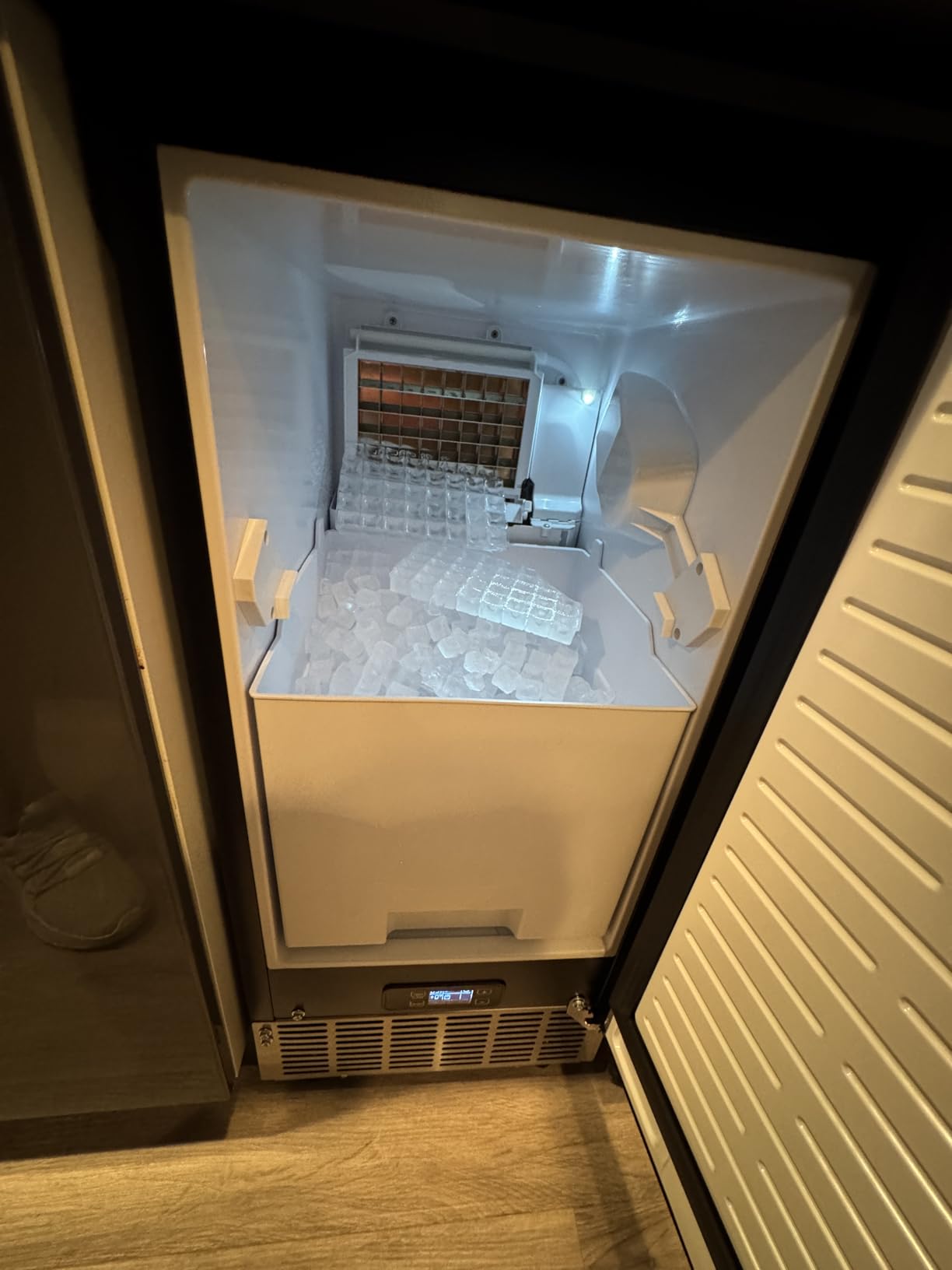 Under Counter Ice Maker, Ice Maker Machine Commercial, 120Lbs/24H with 35lbs Storage Bin, 40Pcs Cubes in 10Mins, Built in Ice Machine for Home Office Commercial customer photo 2