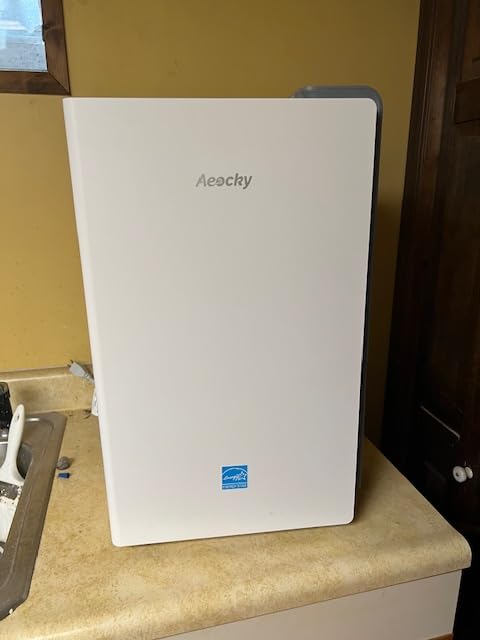 5500 Sq.Ft Energy Star Most Efficient 2024 Dehumidifier,AEOCKY Max 105 Pint/Day Smart Compressor Dehumidifier with Drain Hose,Intelligent Humidistat,for Basement,Bedroom,Home,Bathroom customer photo 2