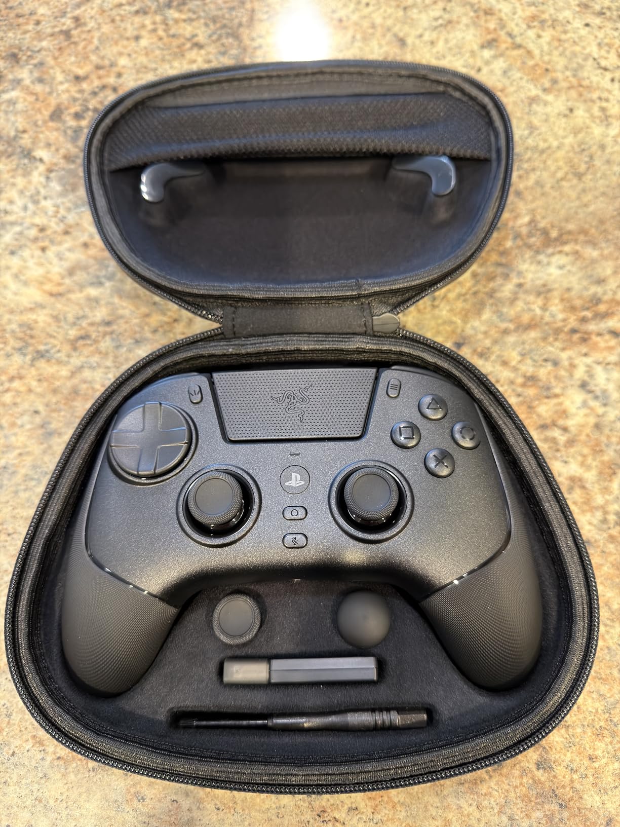Razer Raiju V3 Pro Wireless Controller customer photo 2