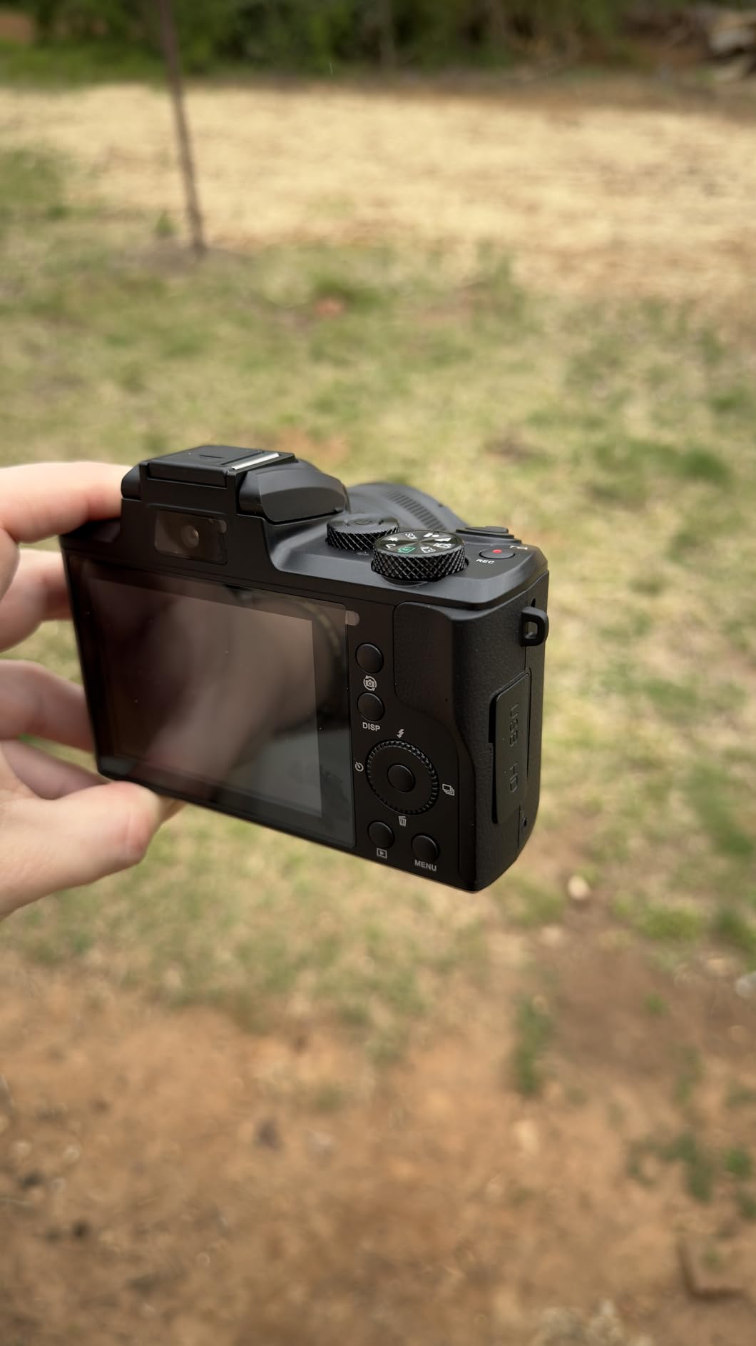 8K Digital Cameras for Photography with WiFi,Autofocus 88MP Vlogging Camera for YouTube with Dual-Lens,16X Digital Zoom Point and Shoot Camera,3.2''Touch Screen, Anti-Shake,2 Batteries &Charging Stand customer photo 2