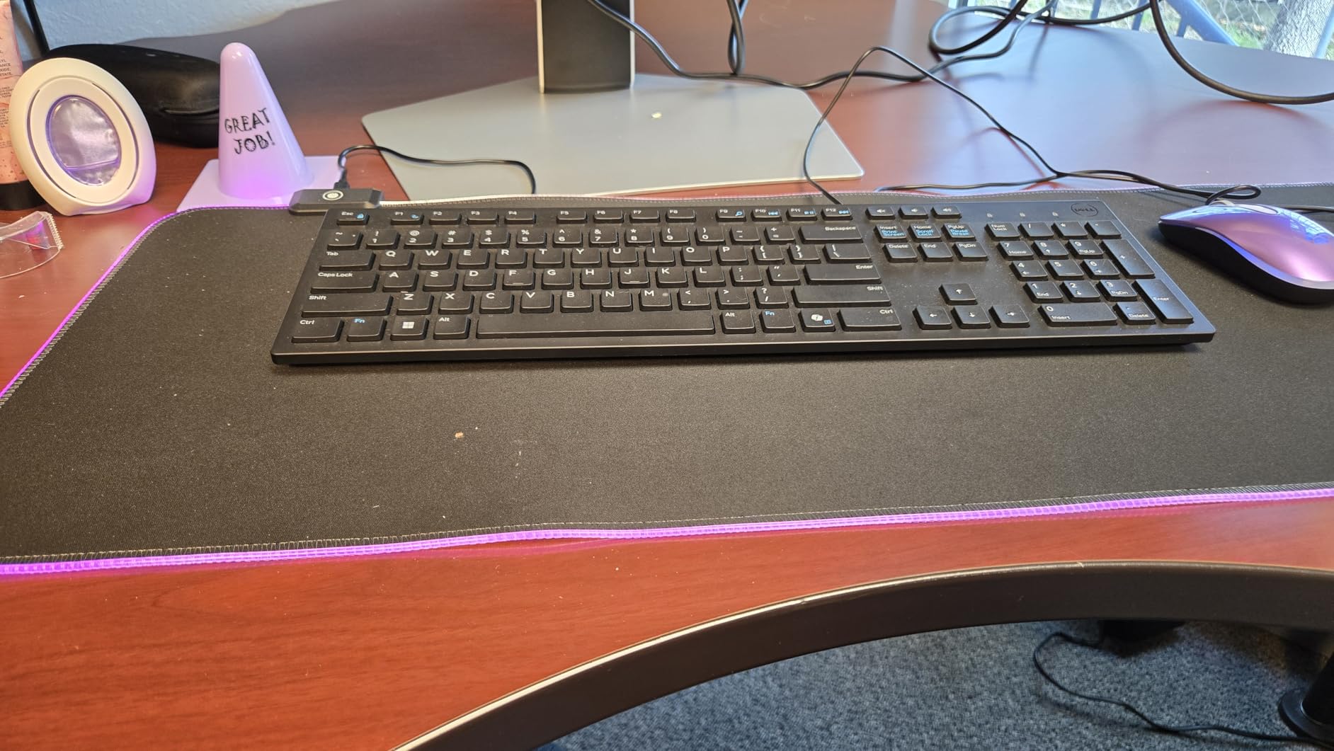 RGB Gaming Mouse Pad with 15W Wireless Charger, 17 Lighting Modes LED Mouse Mat, Extra Large 27.6