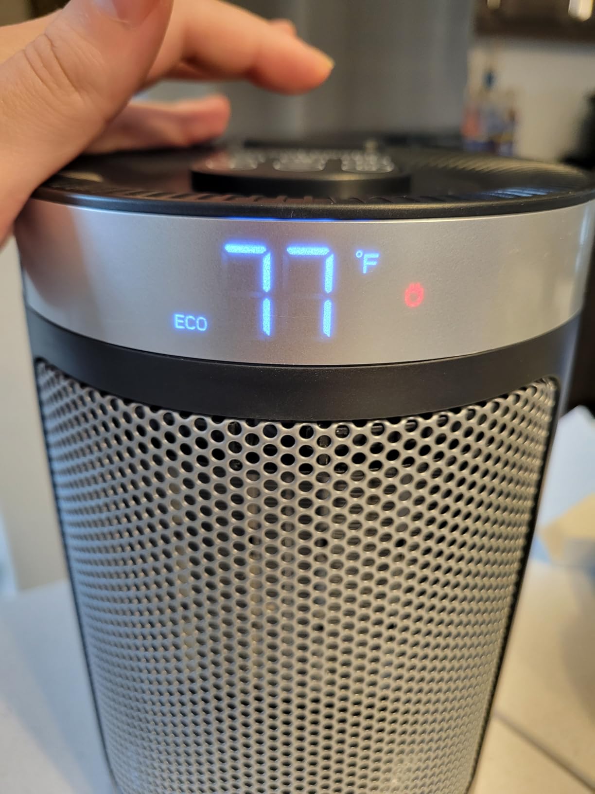 SereneLife Smart Space Heater - 1500W Indoor Electric Heater with Thermostat, Remote Control, 12-Hour Timer, Wi-Fi Enabled PTC Ceramic Heating for Home and Office, Black (5.9