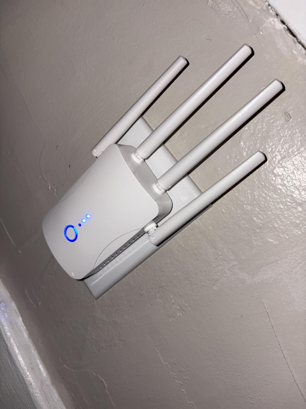 2026 WiFi Extender Signal Booster - 2.4GHz 300Mbps WiFi Booster for Home, Covers Up to 9999 Sq. Ft, Easy Setup, Ethernet Port & Access Point, Stable Internet Performance with 60+ Devices customer photo 2