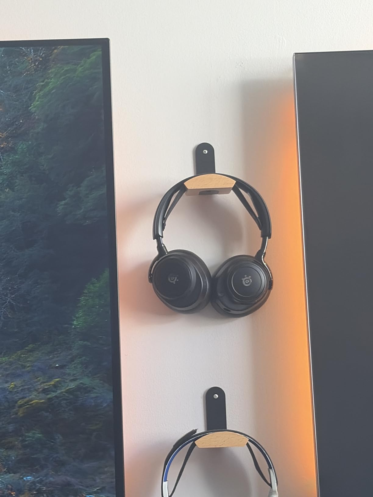 SteelSeries Arctis Nova Elite - Hi-Res Wireless Gaming Headset - 96kHz/24bit - Carbon Fiber Speakers - ANC - AI Noise Rejection - App - 2.4GHz + BT - Multi-Source Mix - OmniPlay PC+PlayStation+Xbox customer photo 2