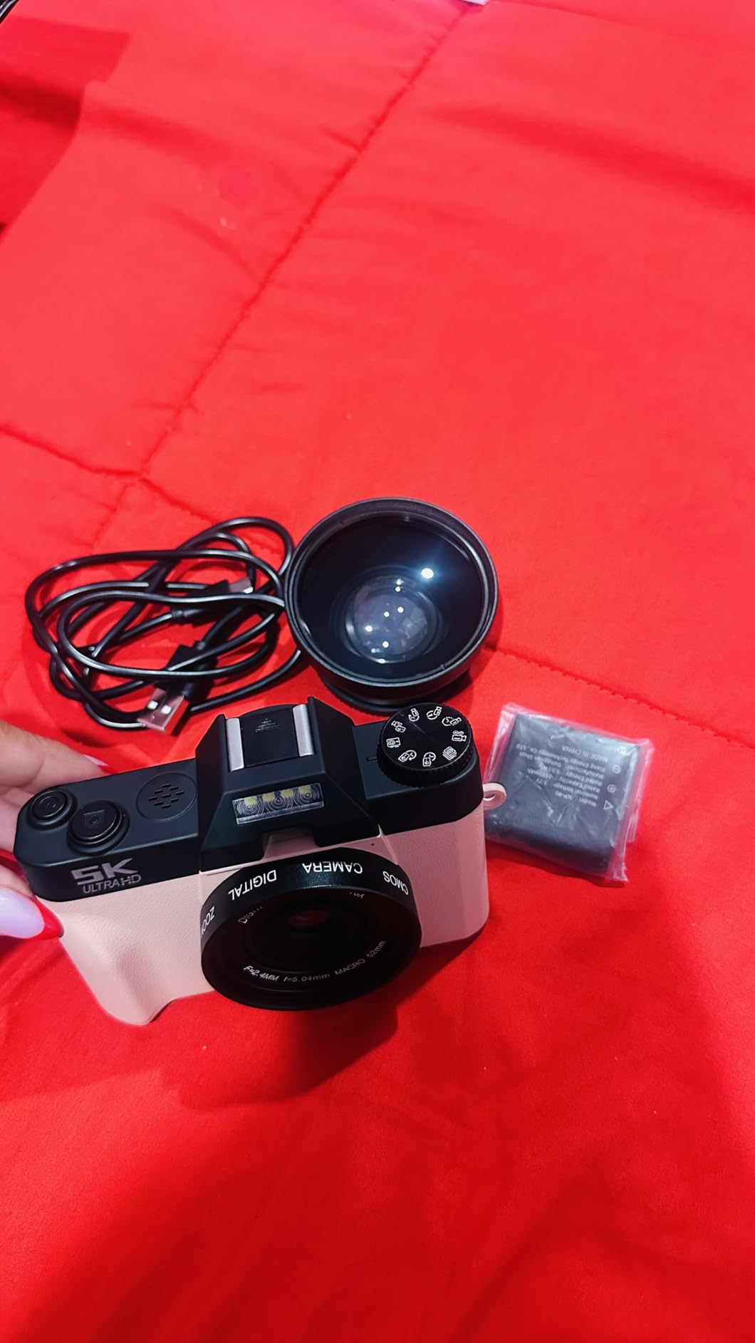 Digital Camera,UHD 75MP 5K Digital Cameras for Photography with WiFi,64GB SD Card Vlogging Travel Camera for YouTube,Featuring 3