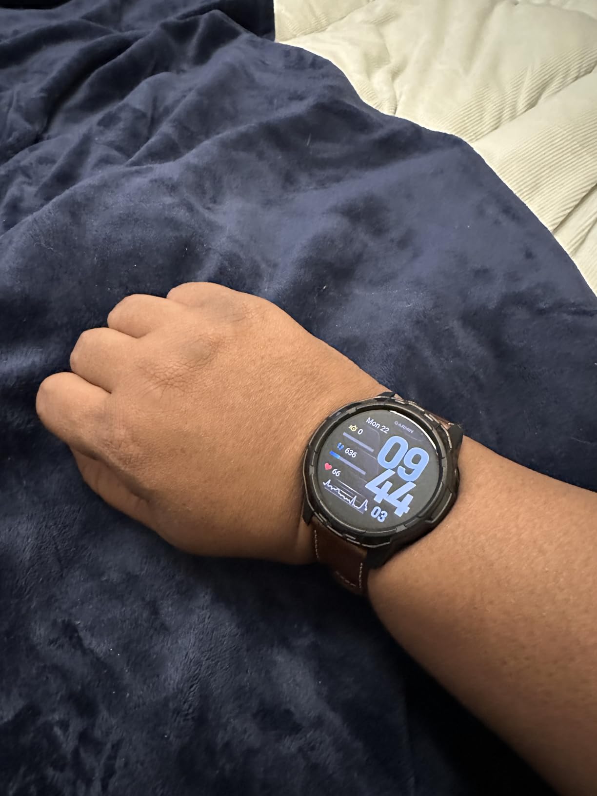 Garmin Venu 4, 45mm, Advanced Health and Fitness GPS Smartwatch, Bright Colorful Display, Built-in Flashlight, 12 Days of Battery Life, Slate with Black Silicone and Brown Leather Band - 2 Bands customer photo 1
