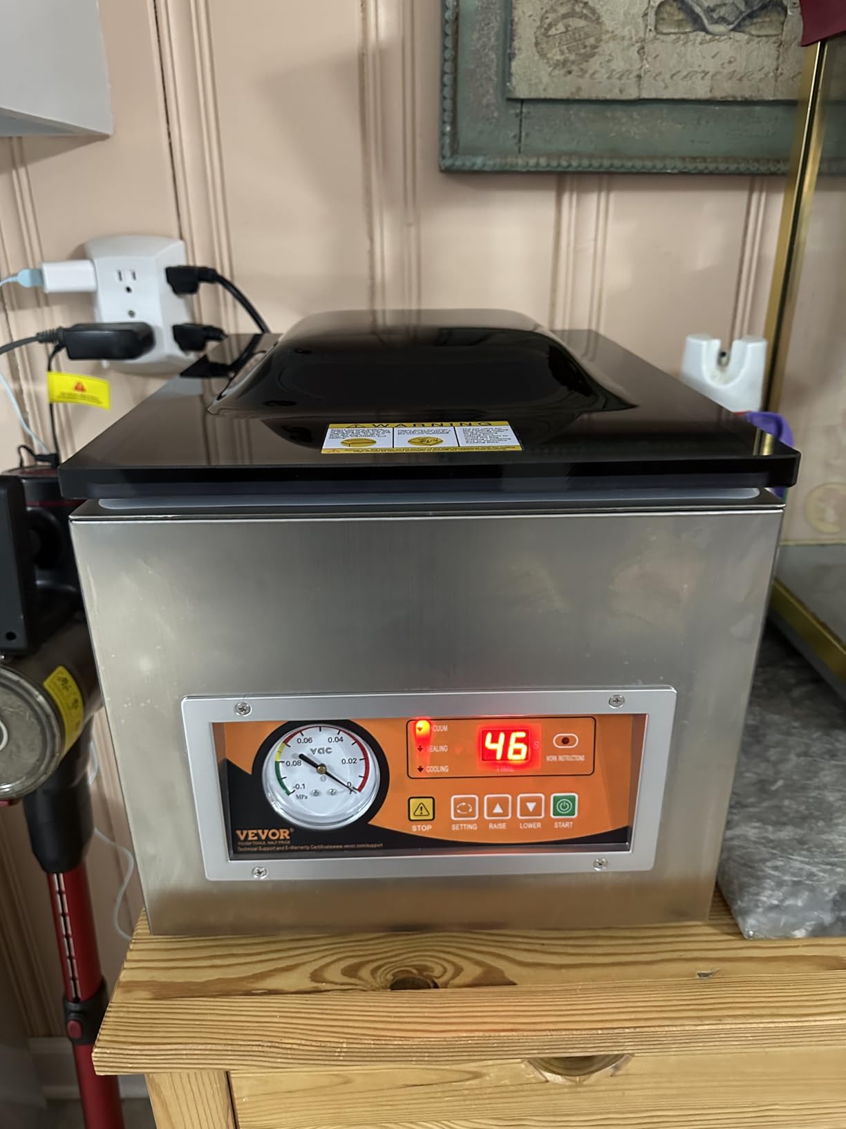 VEVOR Chamber Vacuum Sealer, 380W Vacuum Pump Power, Sealing Bag Packing Machine for Wet Foods, Meat, Compact Design with 11.5 in Sealing Length, Ideal Commercial Sealer for Professional and Home Use customer photo 1