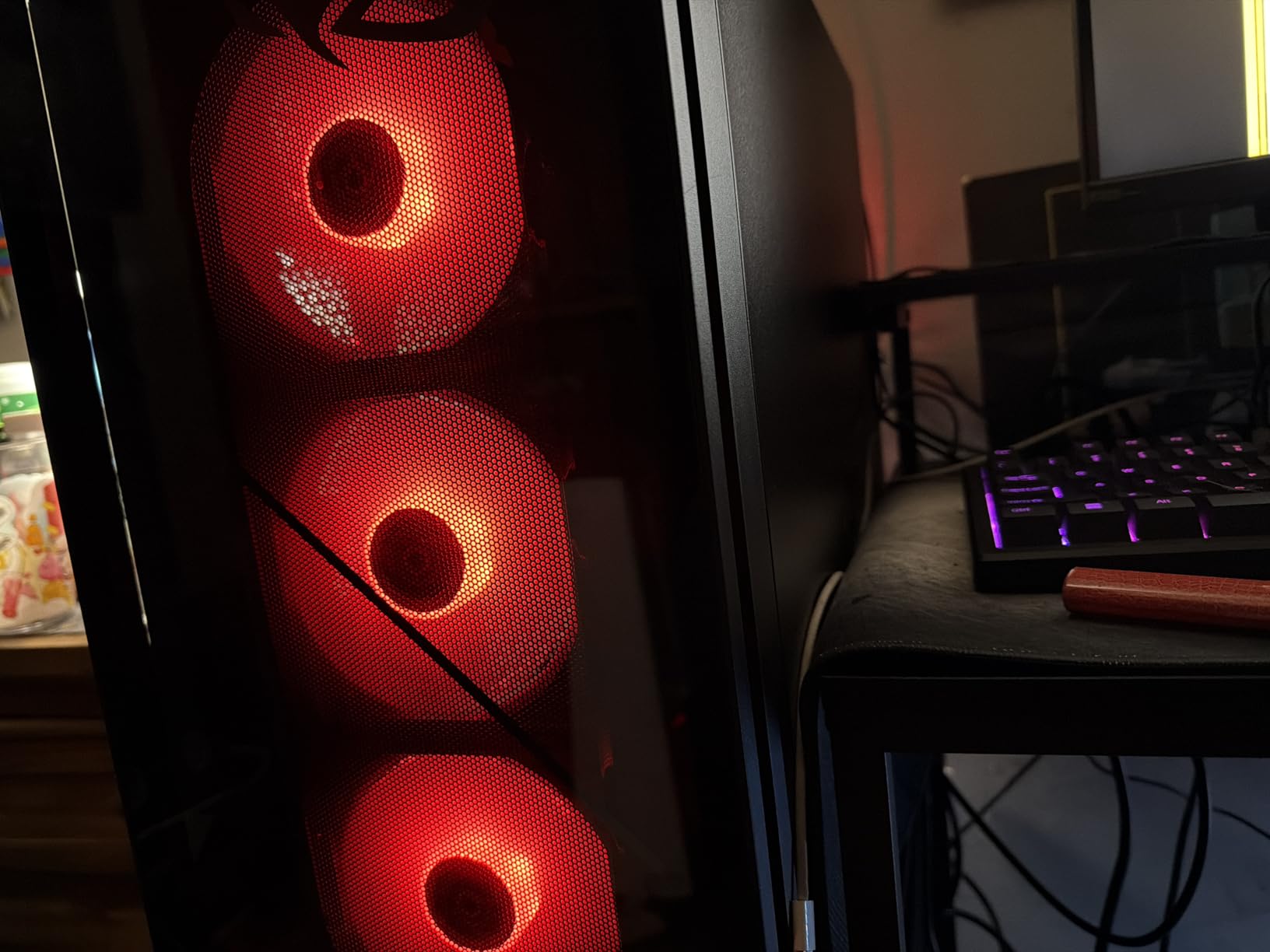 ASUS ROG G700 (2025) Gaming Desktop PC, Intel Core Ultra 7 265KF Processor, NVIDIA GeForce RTX 5070, 1TB M.2 NVMe PCIe 4 SSD, 32GB DDR5 RAM, Windows 11 Home customer photo 1