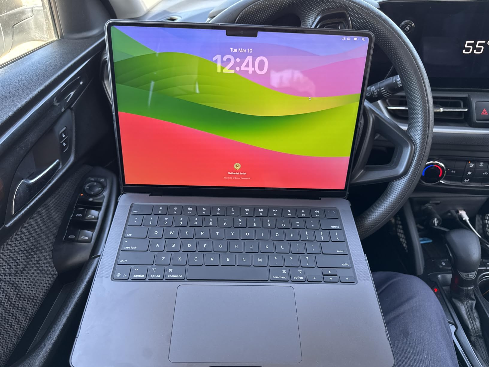 Apple 2025 MacBook Pro Laptop with Apple M5 chip with 10-core CPU and 10-core GPU: Built for AI, 14.2-inch Liquid Retina XDR Display, 24GB Unified Memory, 1TB SSD Storage; Space Black customer photo 1