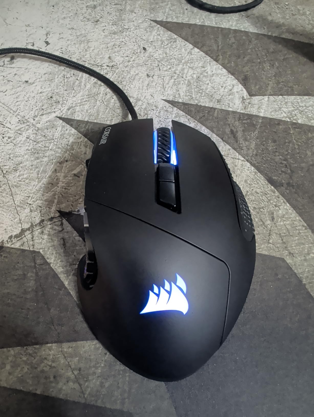Corsair Scimitar RGB Elite Wired MOBA/MMO Gaming Mouse - 18,000 DPI - 17 Programmable Buttons - iCUE Compatible - PC, Mac, PS5, PS4, Xbox - Black customer photo 2