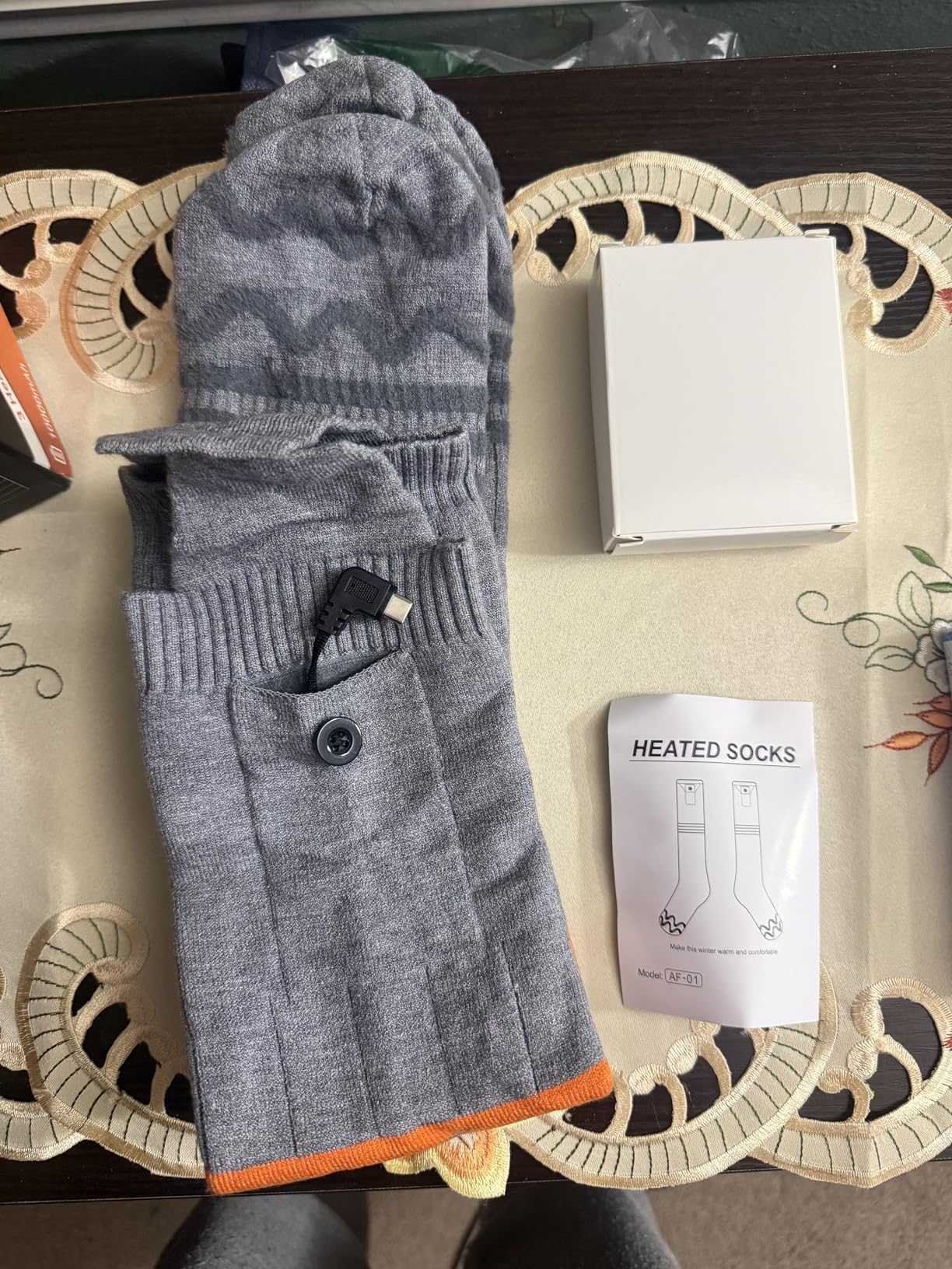 Heated Socks, APP Control Electric Heated Socks for Men Women, Rechargeable Battery Powered Warm Socks, Washable Thermal Socks Foot Warmer for Winter Hunting Skiing Hiking Camping customer photo 2