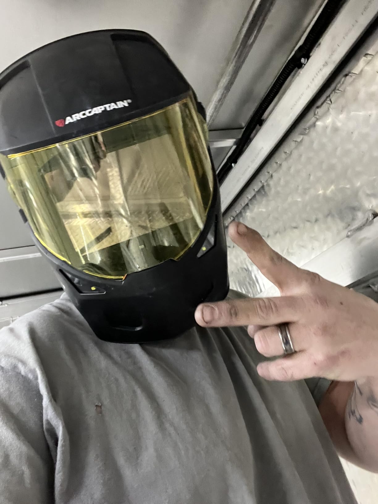 ARCCAPTAIN Intelligent Auto-Shade Welding Helmet, 180° Panoramic Auto-Darkening Hood with Internal Display, True Color 1/1/1/1, Memory & Gradient, Built-in LED Light for TIG/MIG/Stick/Cut/Grind customer photo 1