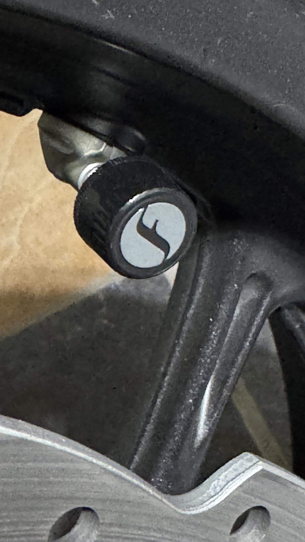 FOBO Bike LITE Wireless Tire Pressure Monitoring System (TPMS) - Bluetooth 5.0 Tire Pressure Sensor | Real-Time Tire Pressure Monitoring | Easy QR App Setup | iOS & Android Compatible TPMS Sensors customer photo 1